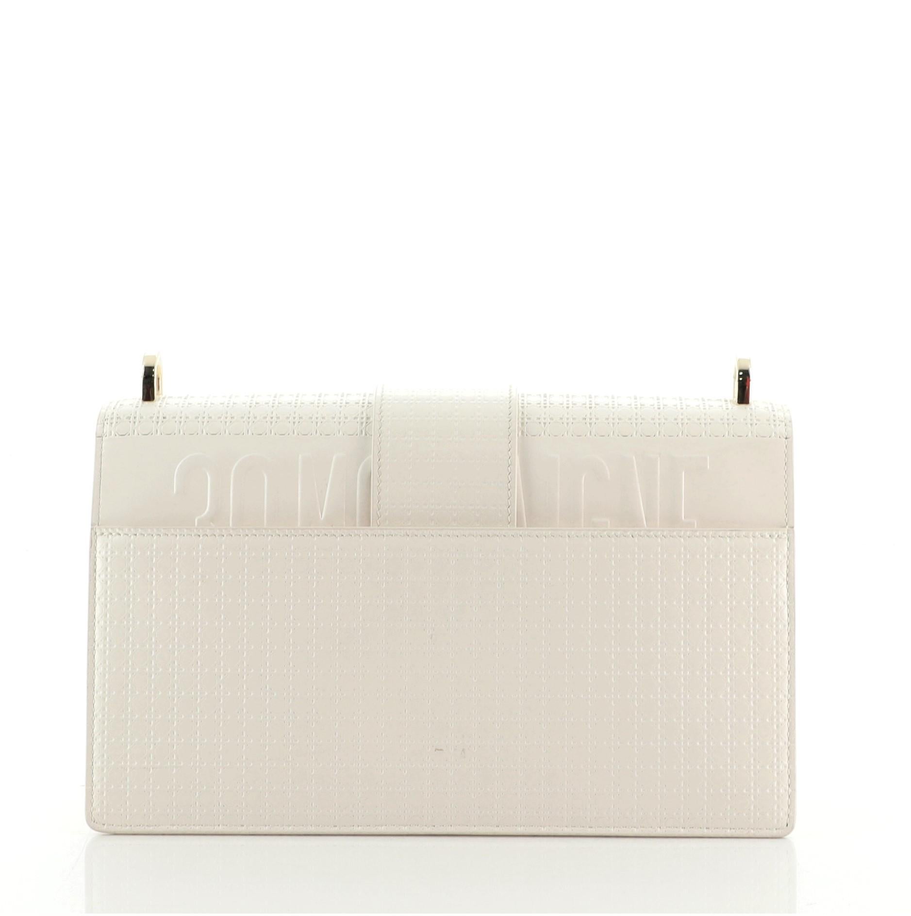 Christian Dior White Micro Cannage Metallic Calfskin Leather 30 Montaigne Chain Flap Bag


68056MSC