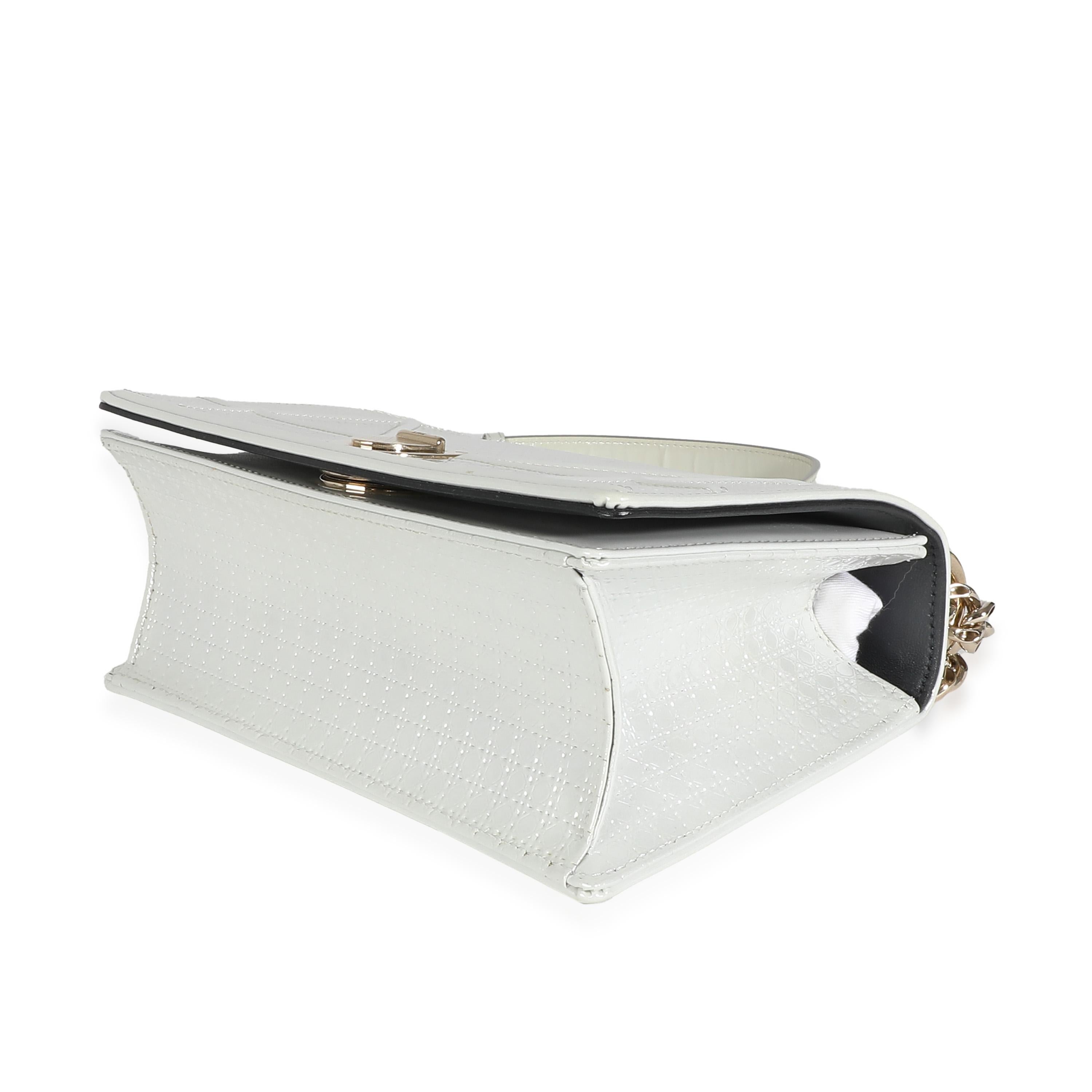 Christian Dior White Micro Cannage Patent Small Diorama Flap Bag In Excellent Condition For Sale In New York, NY