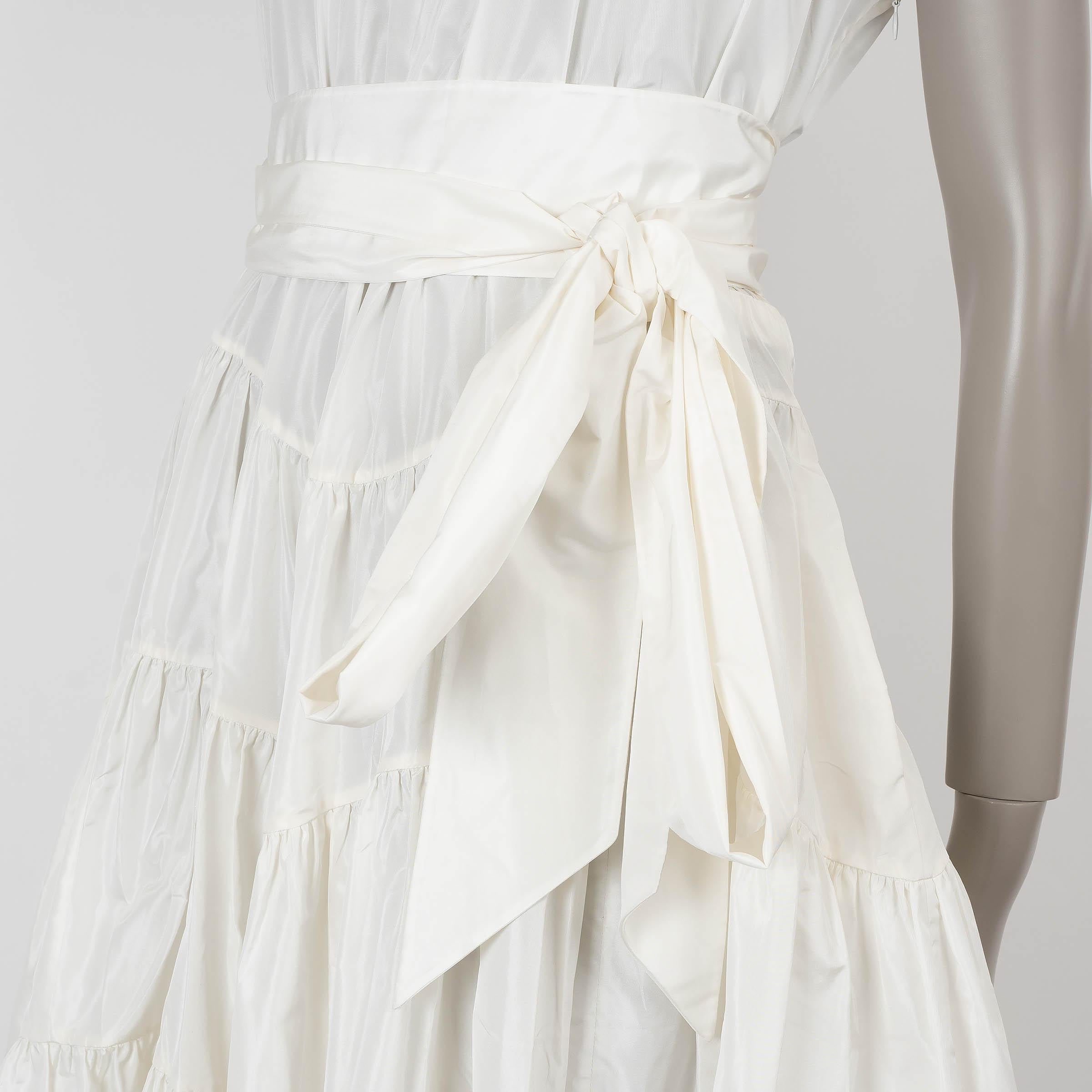 CHRISTIAN DIOR Robe blanche en soie mélangée 2024 robe à manches longues ceinturée 34 XXS en vente 1