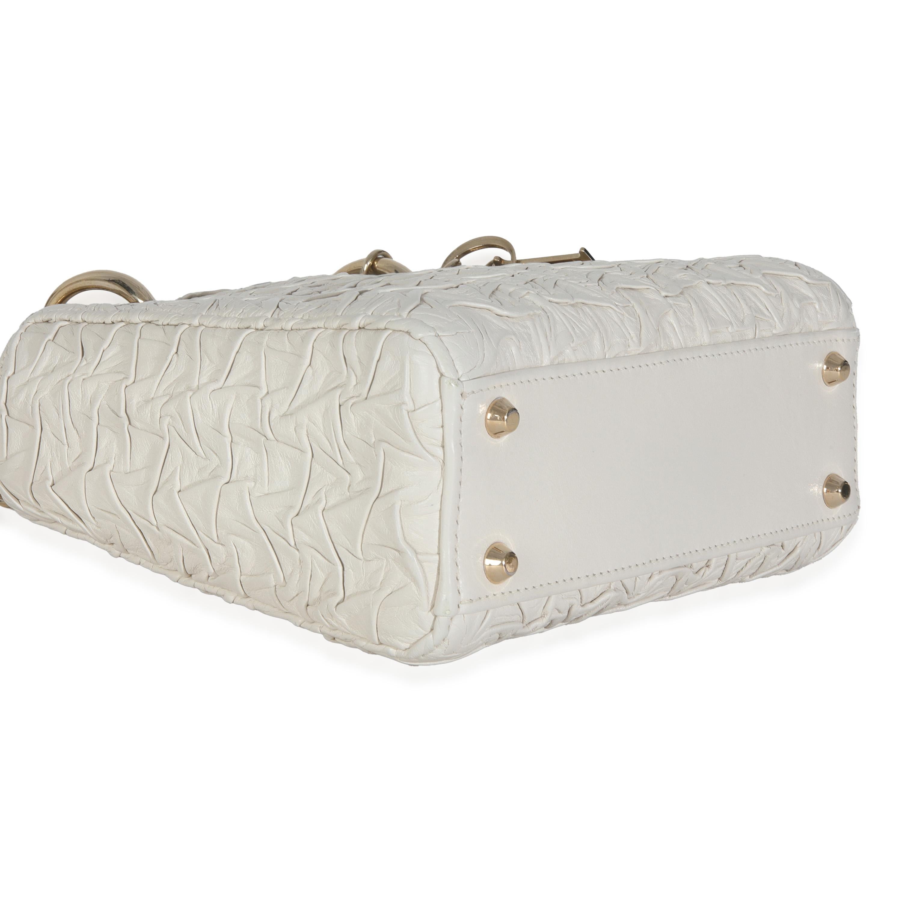 Christian Dior Blanco Piel de becerro texturizada Mini Lady Dior en venta 1