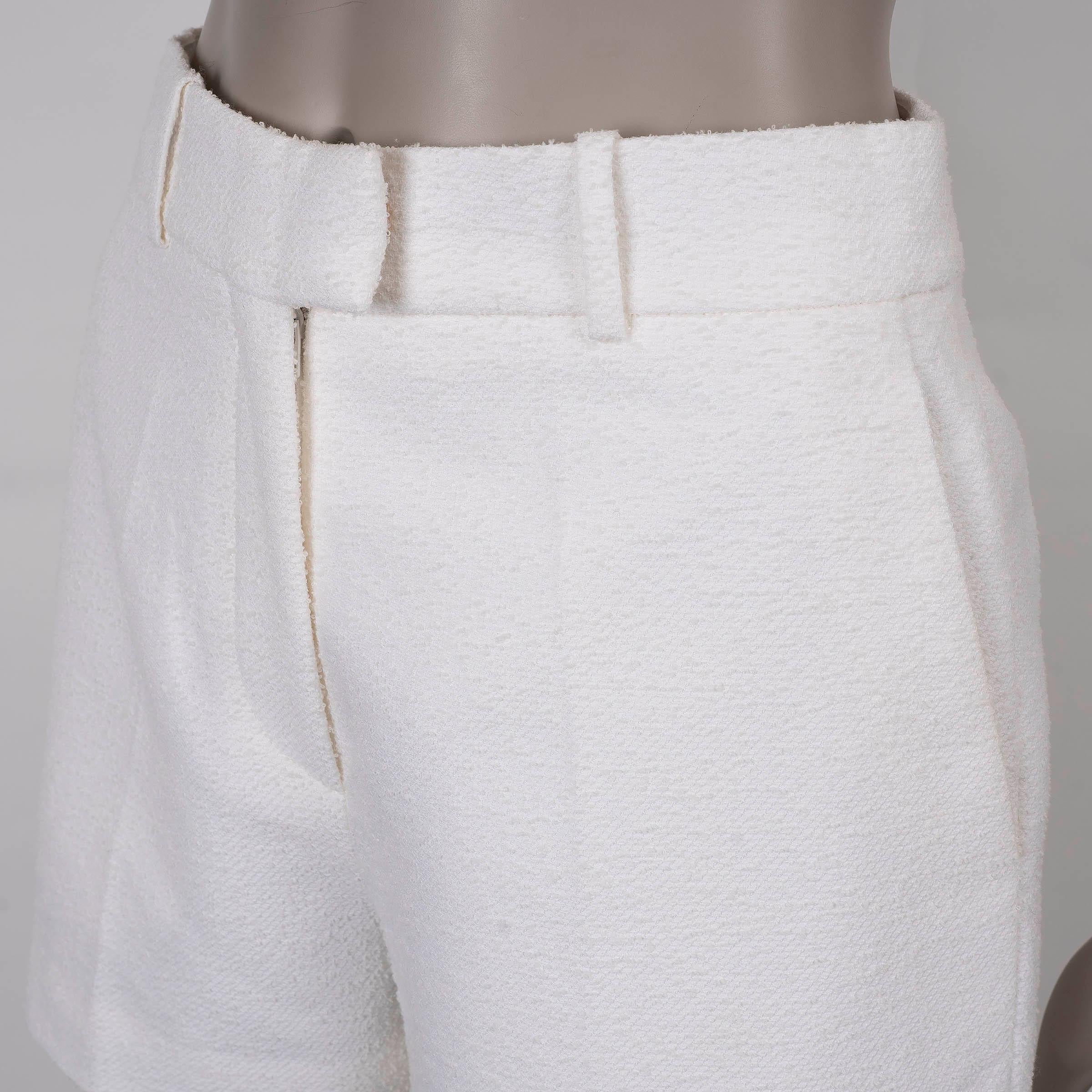 CHRISTIAN DIOR bianco lana 2024 BOUCLE BERMUDA Pantaloncini 38 S in vendita 1