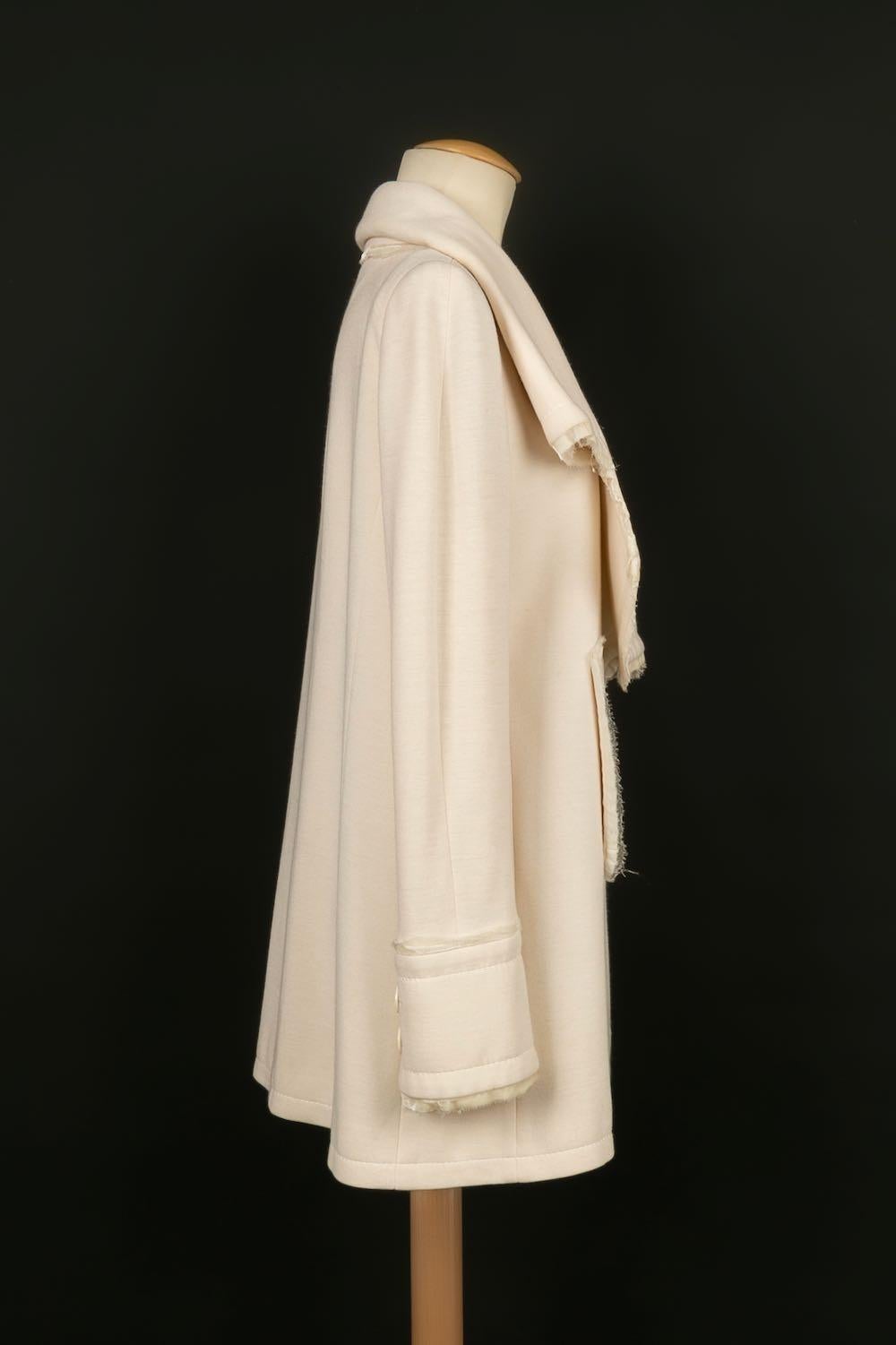 Women's Christian Dior White Wool Coat Size 40FR, 2005 For Sale