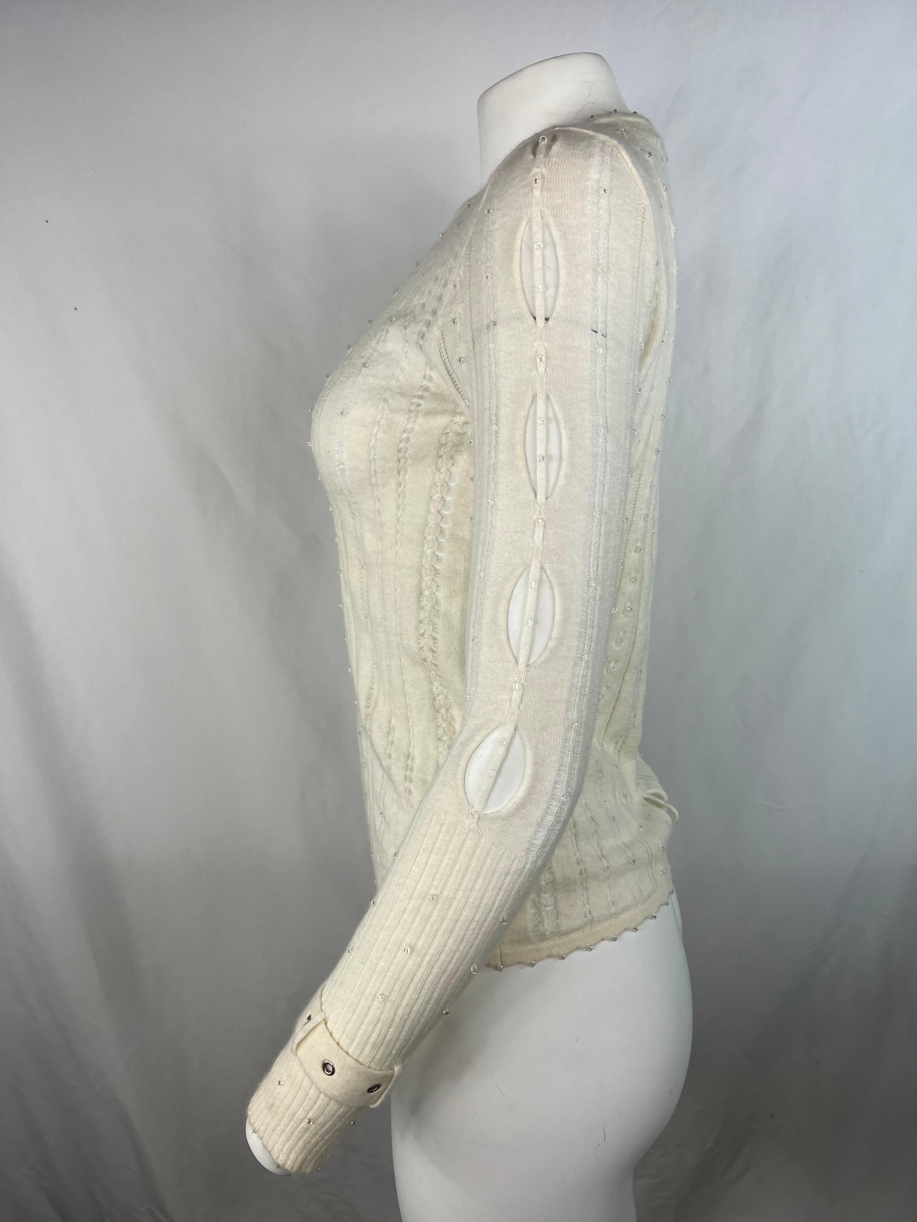 Christian Dior White Wool Sweater Cardigan, Size 38 In Excellent Condition For Sale In Beverly Hills, CA