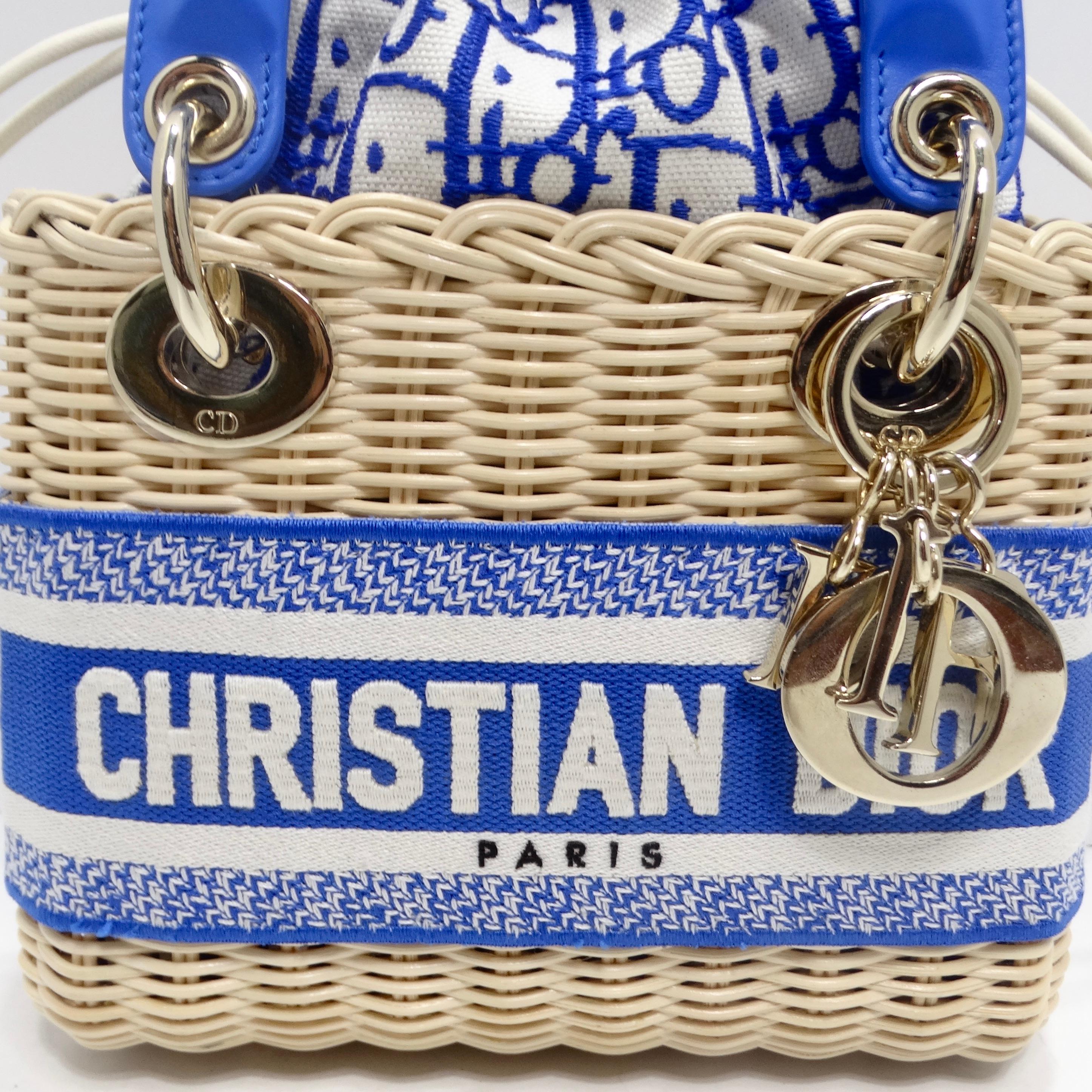 Christian Dior mini sac Lady Dior oblique en osier bleu Florescent Unisexe en vente