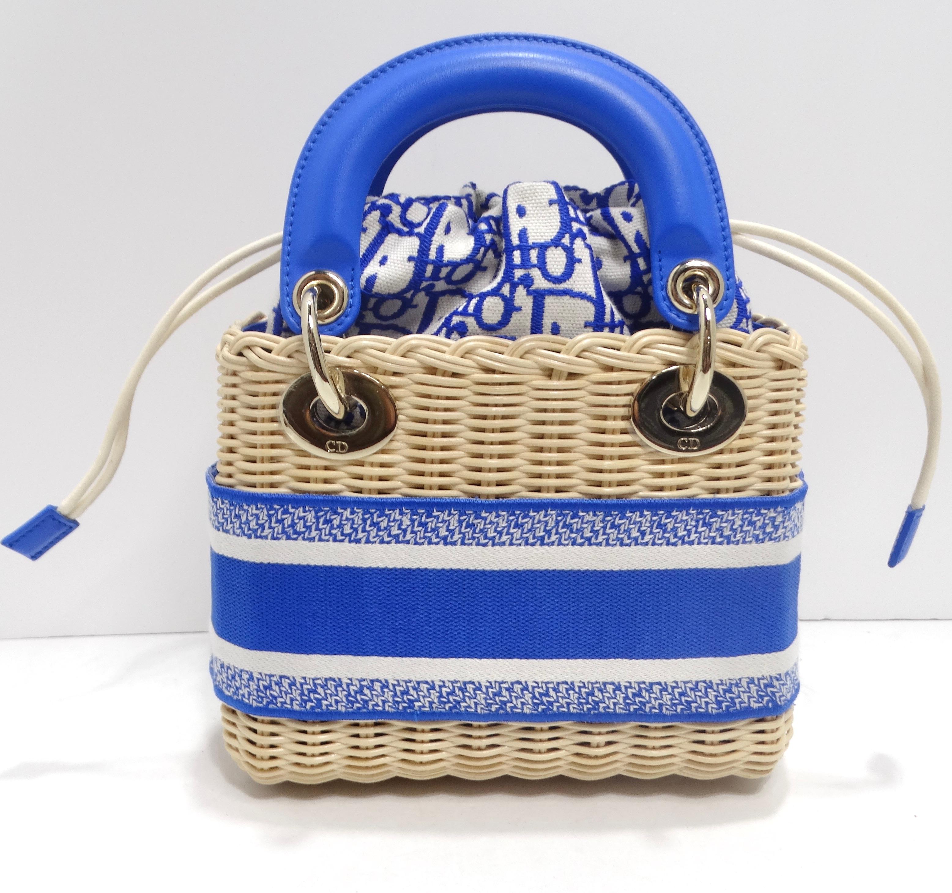 Christian Dior mini sac Lady Dior oblique en osier bleu Florescent en vente 3