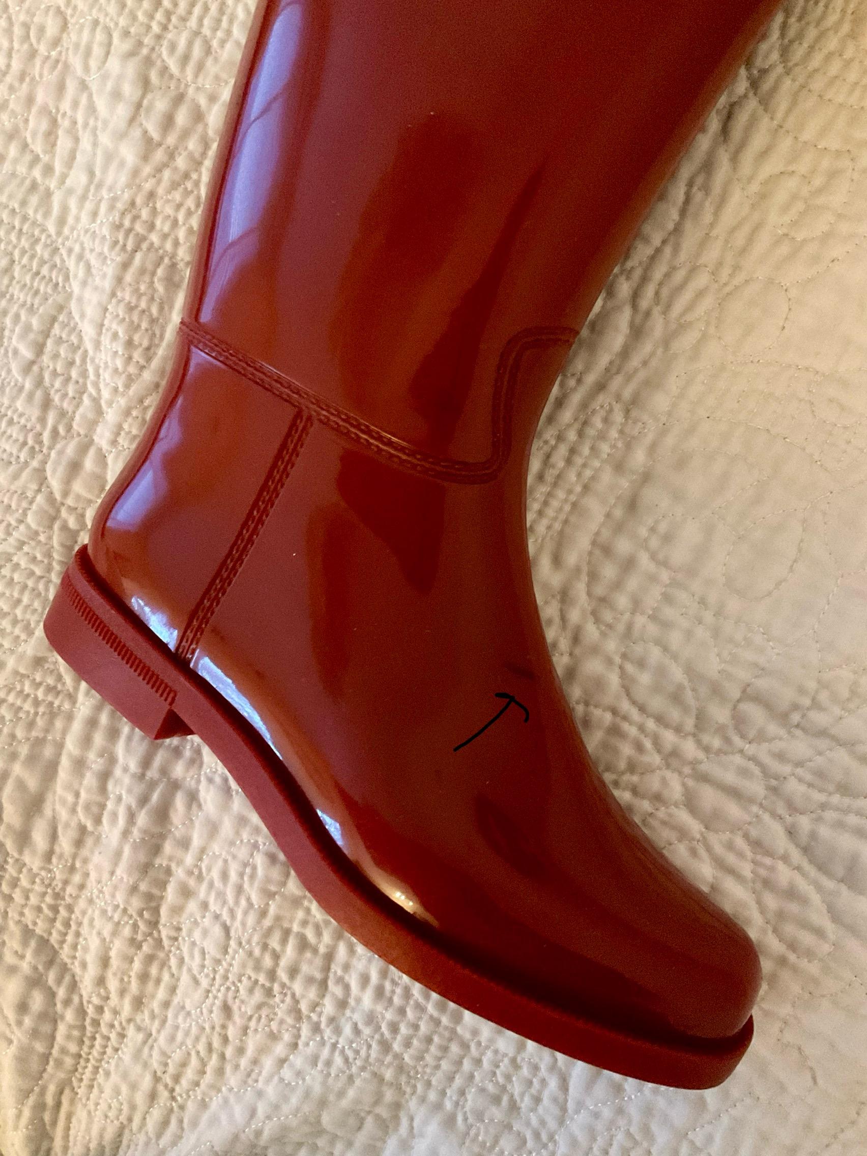 Christian Dior Donna Stivale da pioggia in gomma rossa con logo in oro in vendita 11