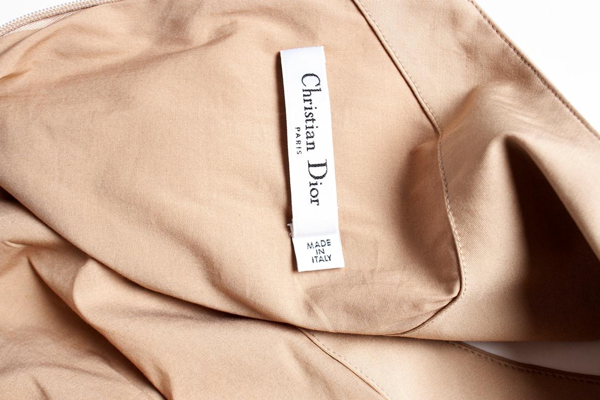 Christian Dior, Wrinkled sleeveless beige dress For Sale 1