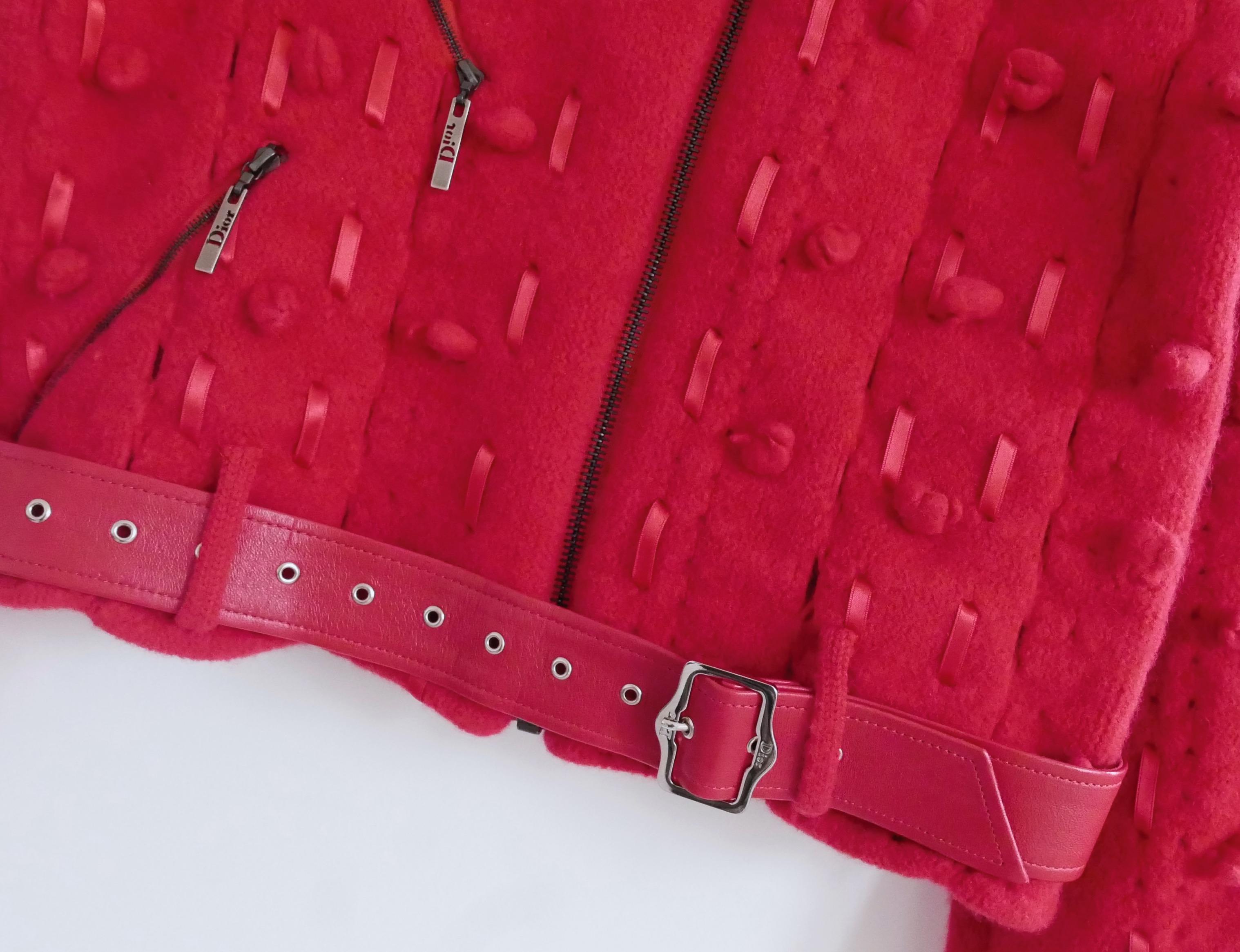 Christian Dior x Galliano AW04 Bikerjacke aus roter Wolle und Nieten aus Leder Damen im Angebot