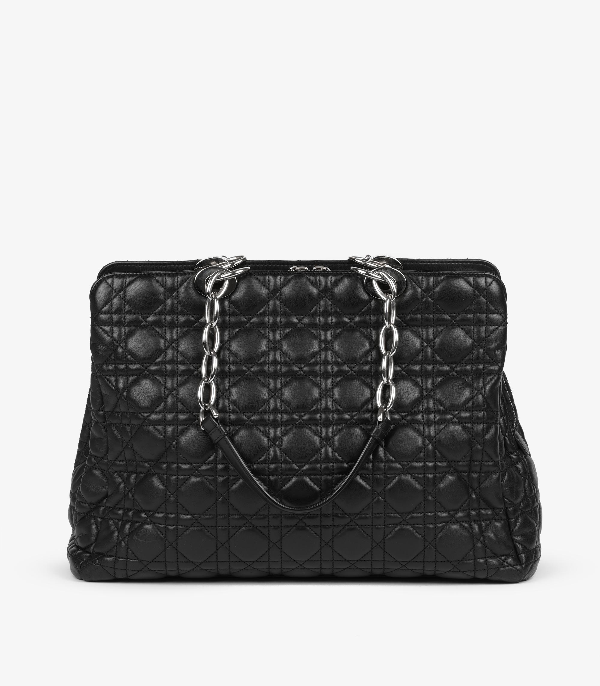 Christian Dior	Schwarz Cannage Gestepptes Lammleder Großes Weiches Lady Dior Tote für Damen oder Herren im Angebot