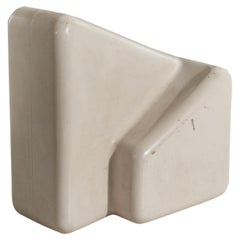 Christian Holzäpfel, Sgabello inginocchiato, plastica modellata bianca, Germania, anni '70