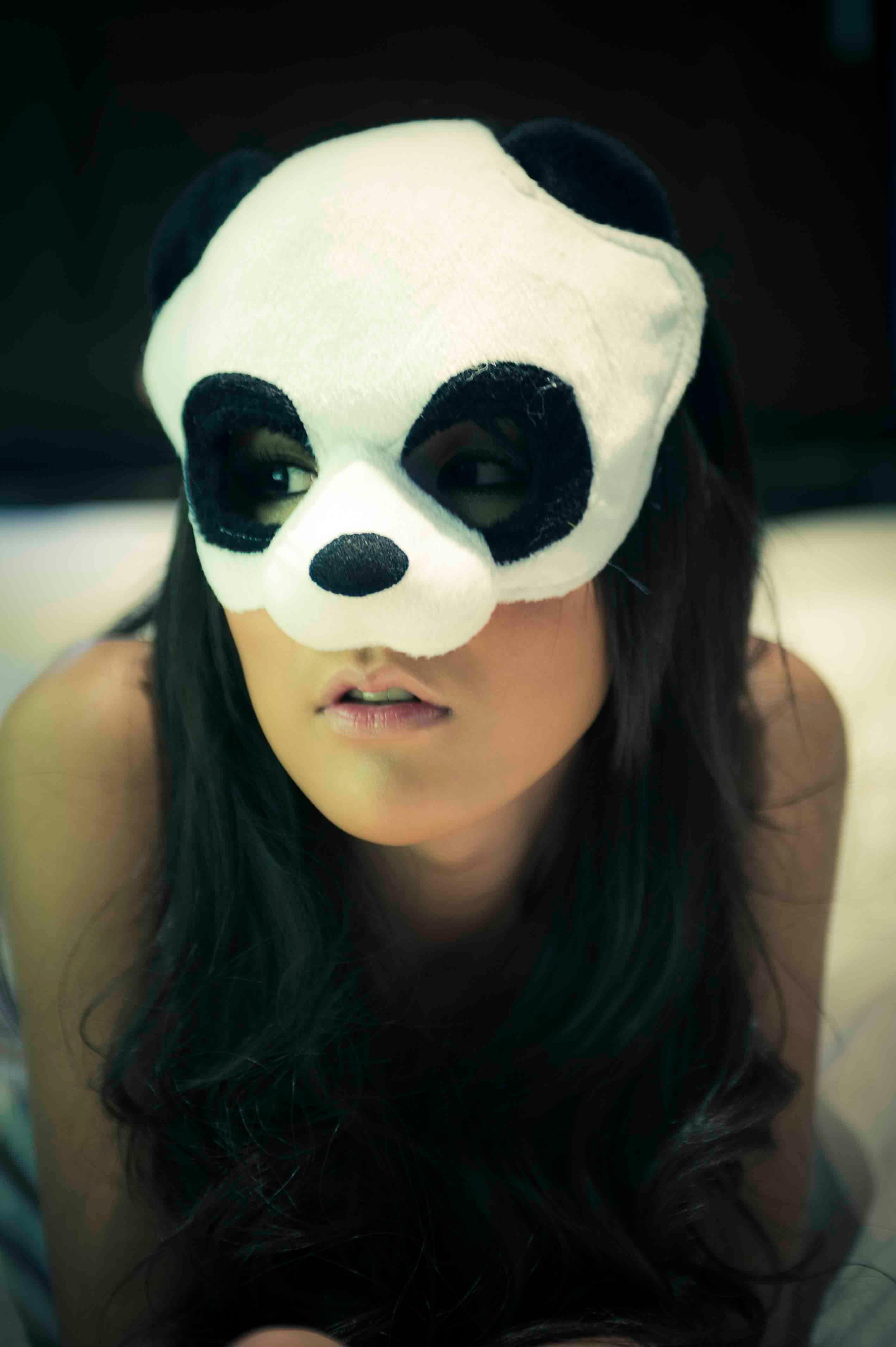 Nude Photograph di Christian Houge - `Panda`,  Serie Okurimono, Tokyo- japan-fashion -harajuku-girl-color
