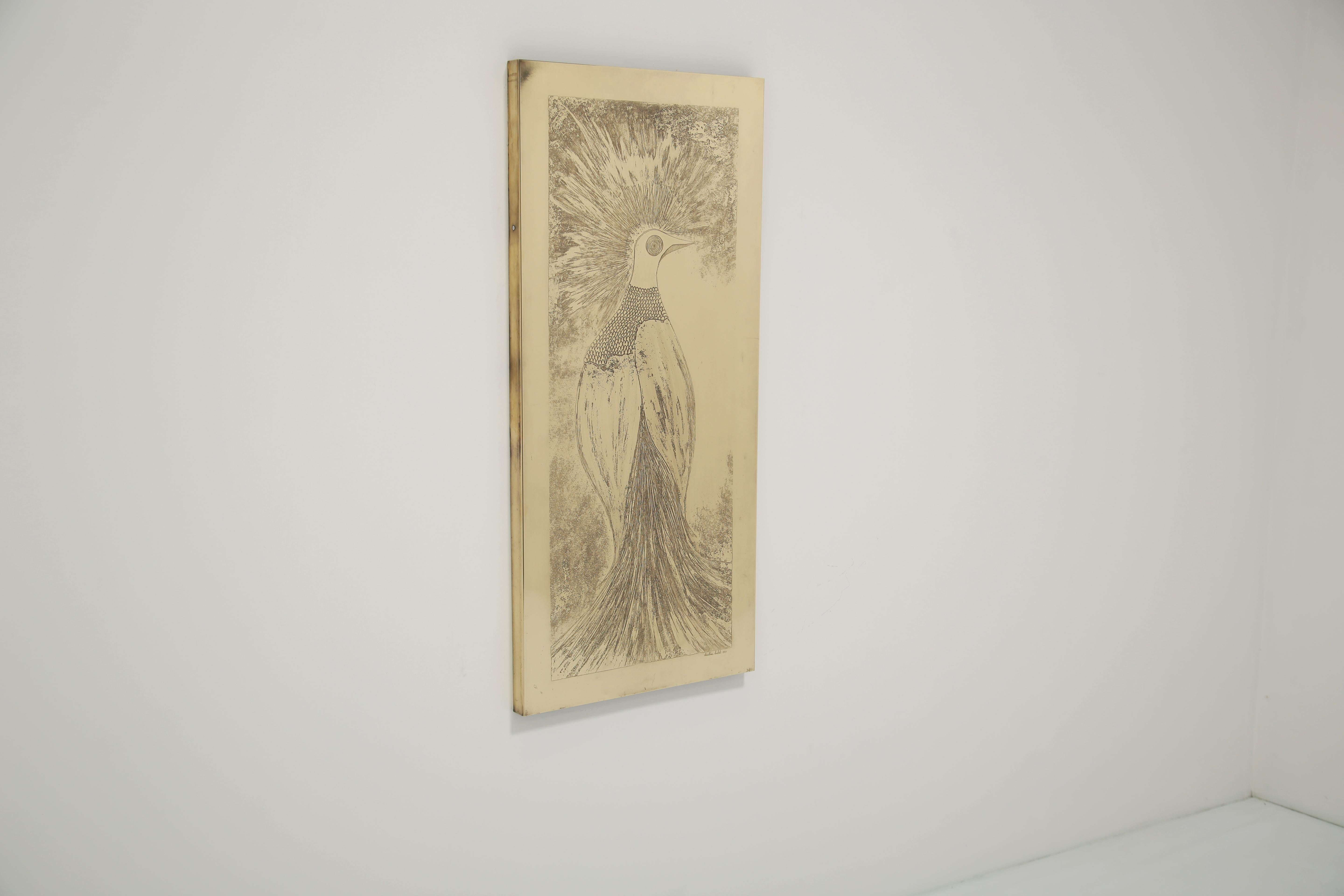 Ein auffälliges, an der Wand montiertes Kunstwerk des belgischen Künstlers Christian Krekels, datiert 1977 und vom Künstler signiert. Dieses Werk stellt einen zart geätzten Fasan dar, der mit präziser Linienführung und einem raffinierten Sinn für
