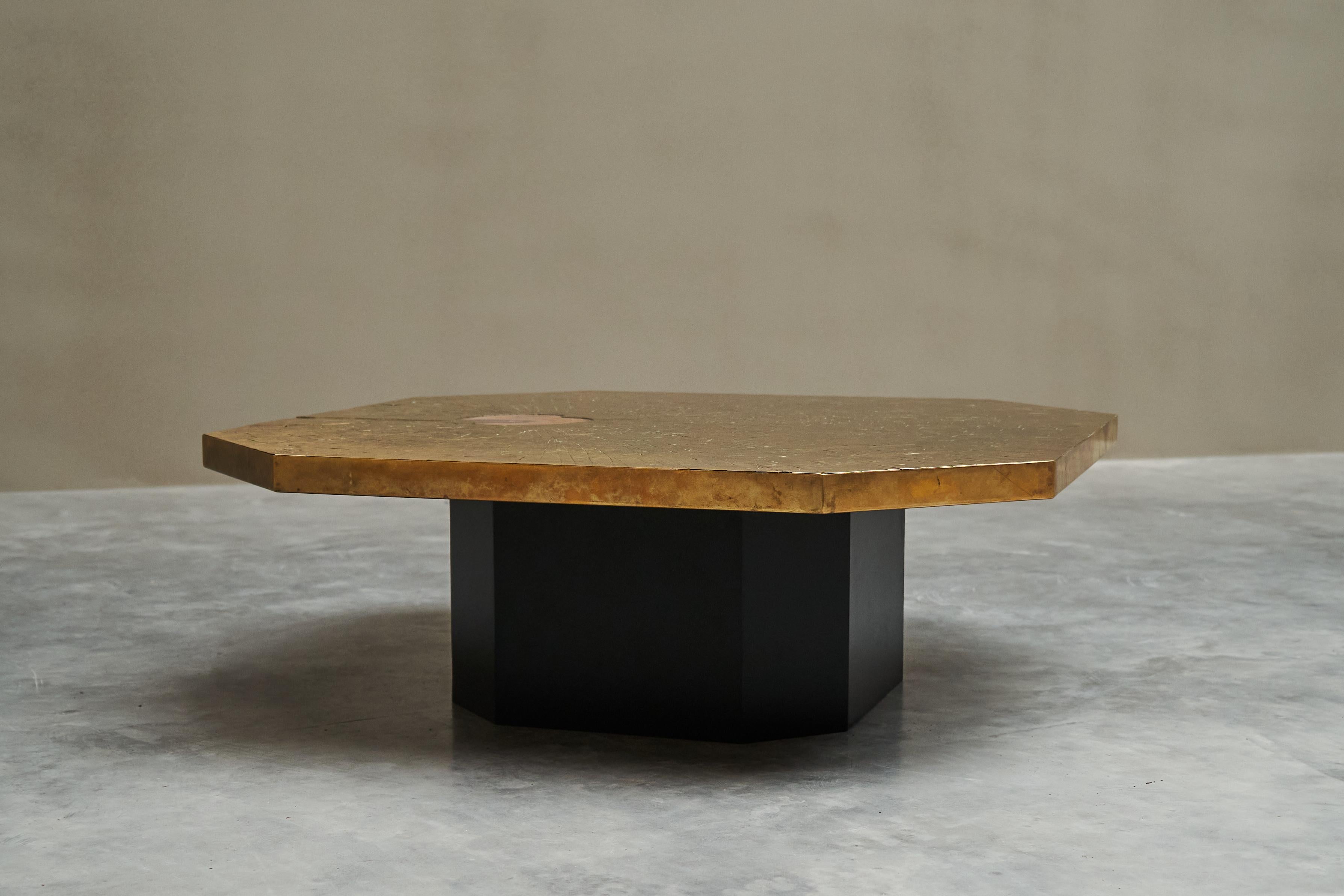 Christian Krekels Art Coffee Table in Inlaid Brass and Agate Belgium 1989 For Sale 5