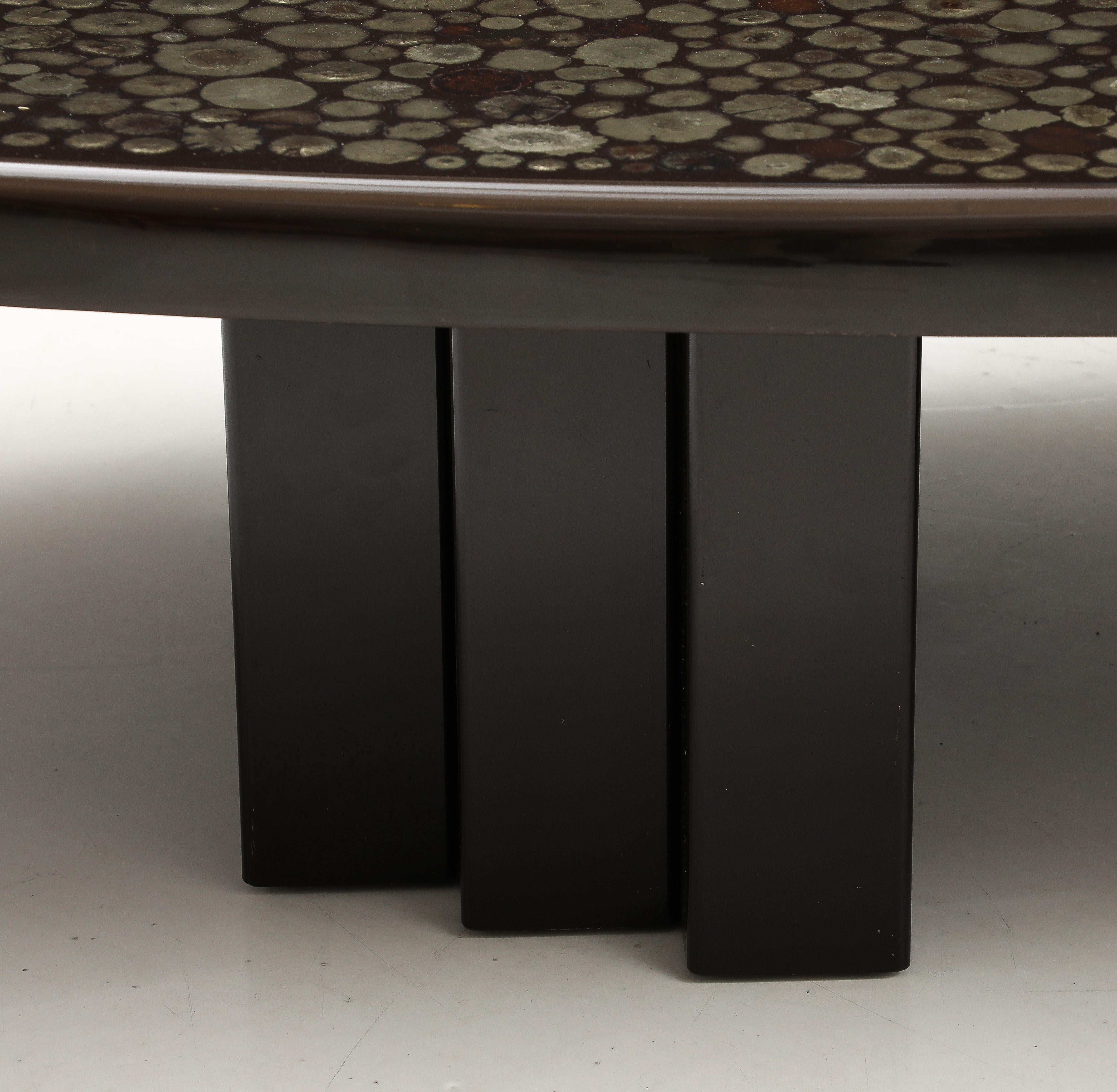 Christian Krekels Table basse rectangulaire noire incrustée de minéraux en vente 8