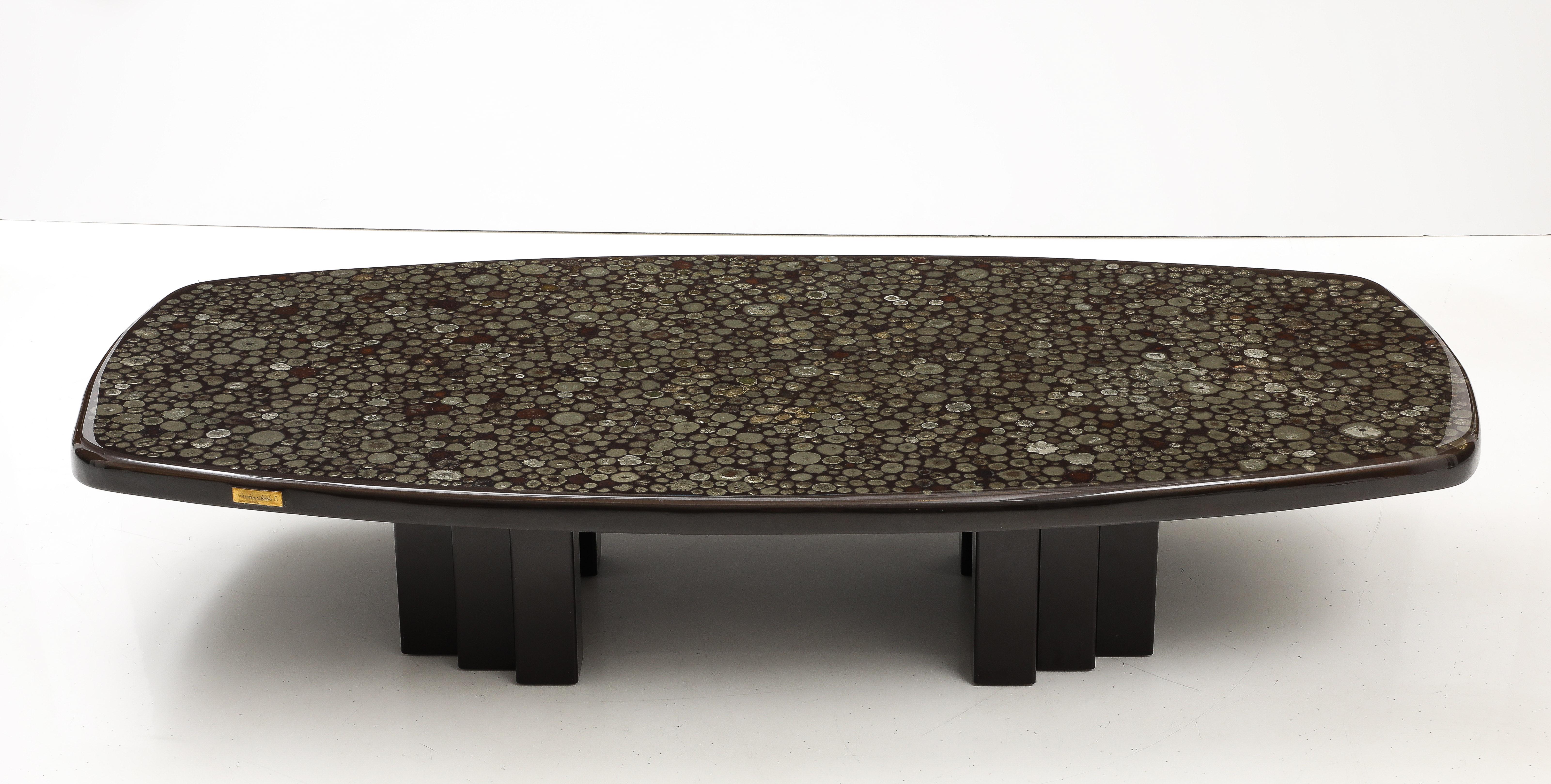 Christian Krekels Table basse rectangulaire noire incrustée de minéraux en vente 9