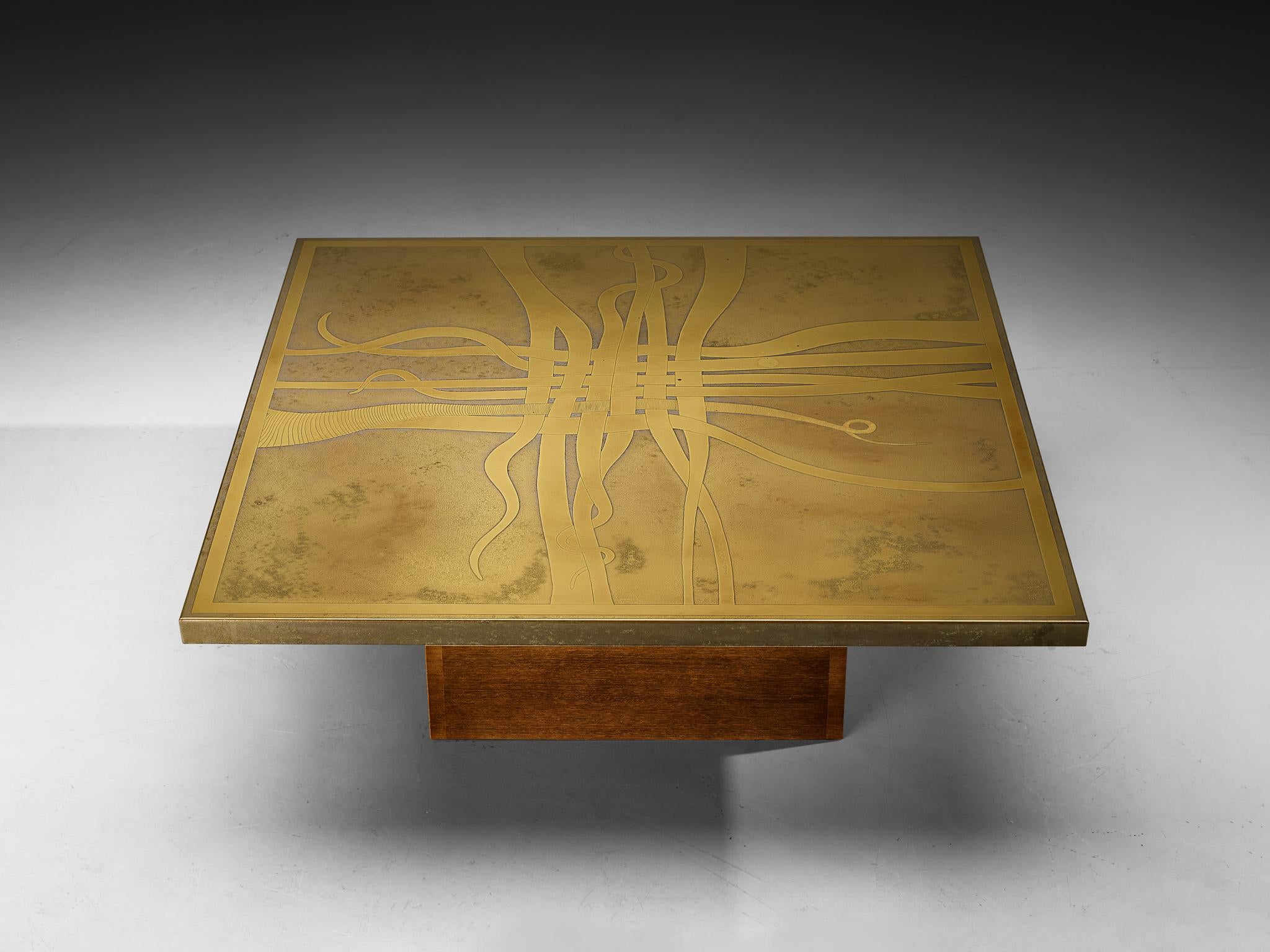 Christian Krekels, coffee table, brass, wengé, Belgium, 1976

Admirable coffee table with square tabletop in ornamented brass by Belgian designer Christian Krekels in 1976. It is a bold example of Belgium design of the 1970s. The patinated tabletop