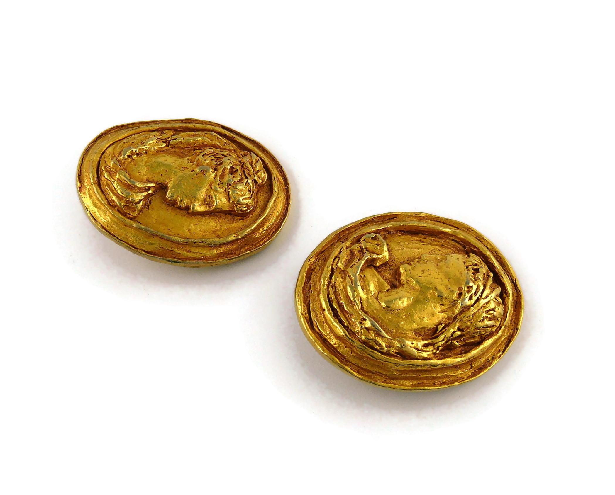 Christian Lacoix Vintage Gold Toned Greek Roman Cameo Clip-On Earrings 2