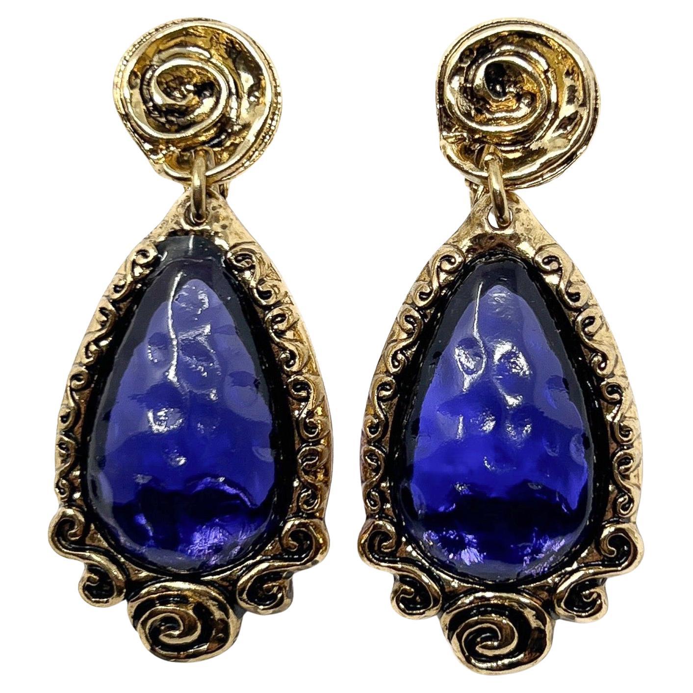 Christian Lacroix 1990 Boucles d
oreilles vintage en plaqué or et résine bleue