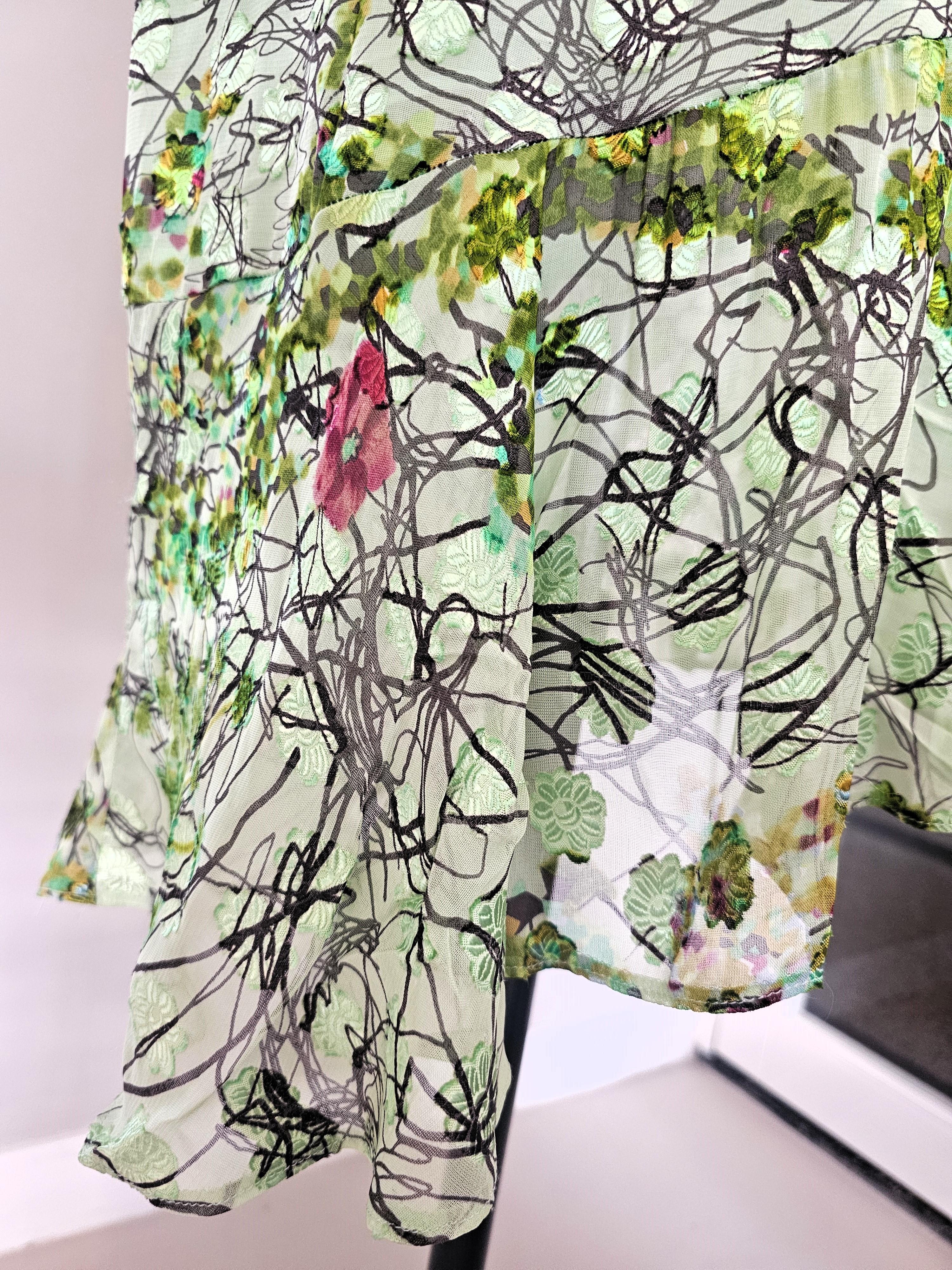 Rara Falda Christian Lacroix de los 90 Verde con Exquisito Estampado en venta 3