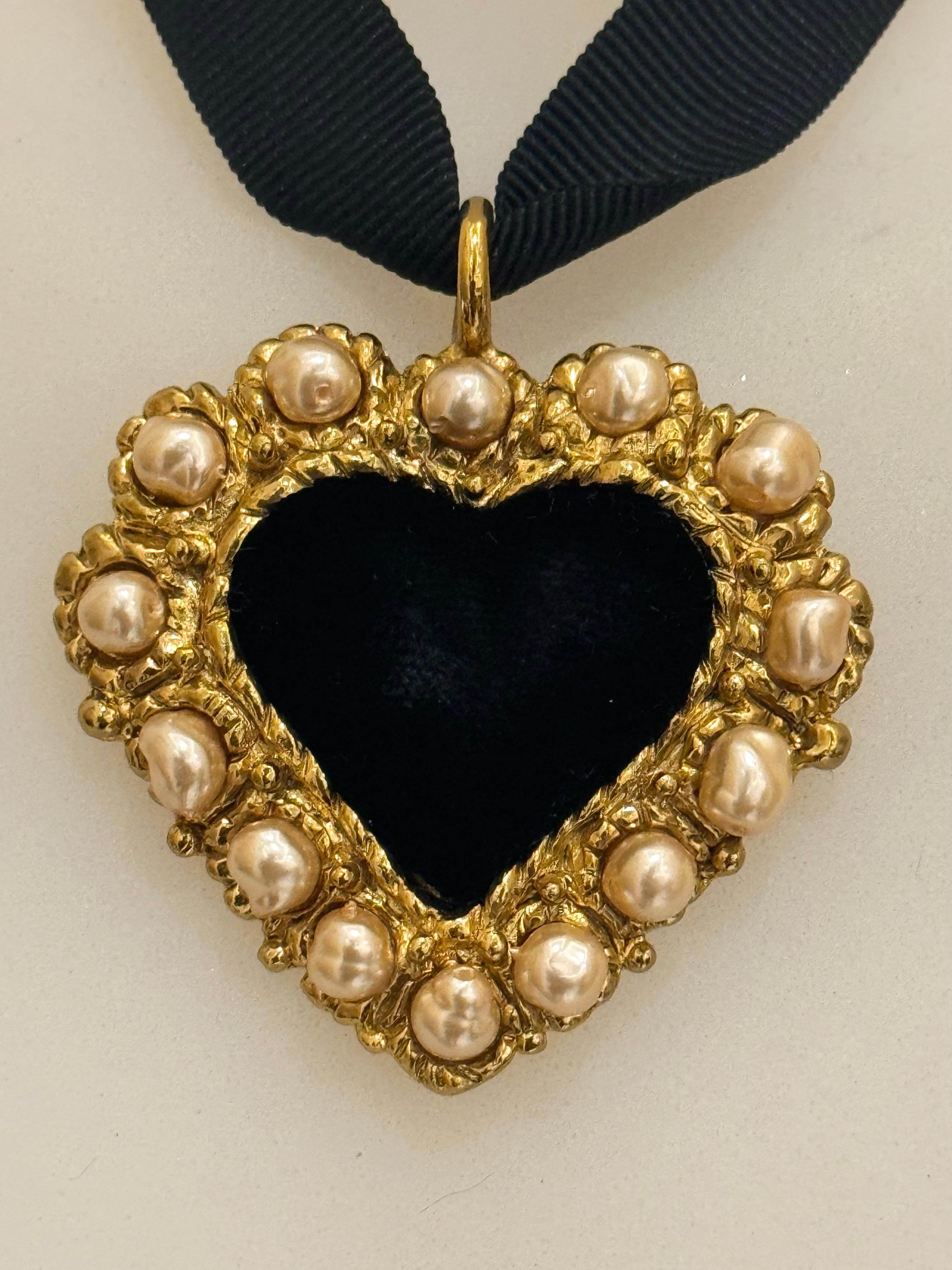 Christian Lacroix 1994 velvet heart and 24k gold plated with pearl rare necklace adjustable so gorgeous as a choker 