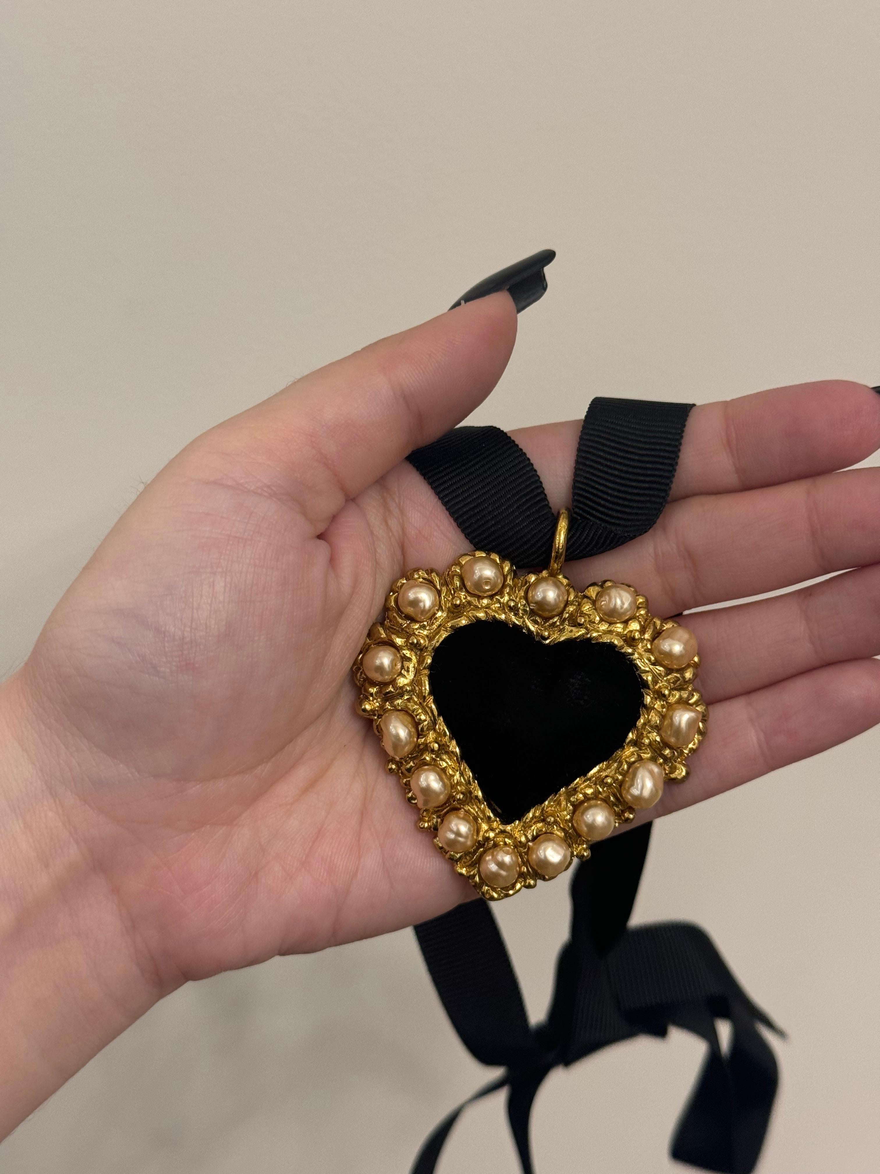 Christian Lacroix 1994 heart necklace choker For Sale 1