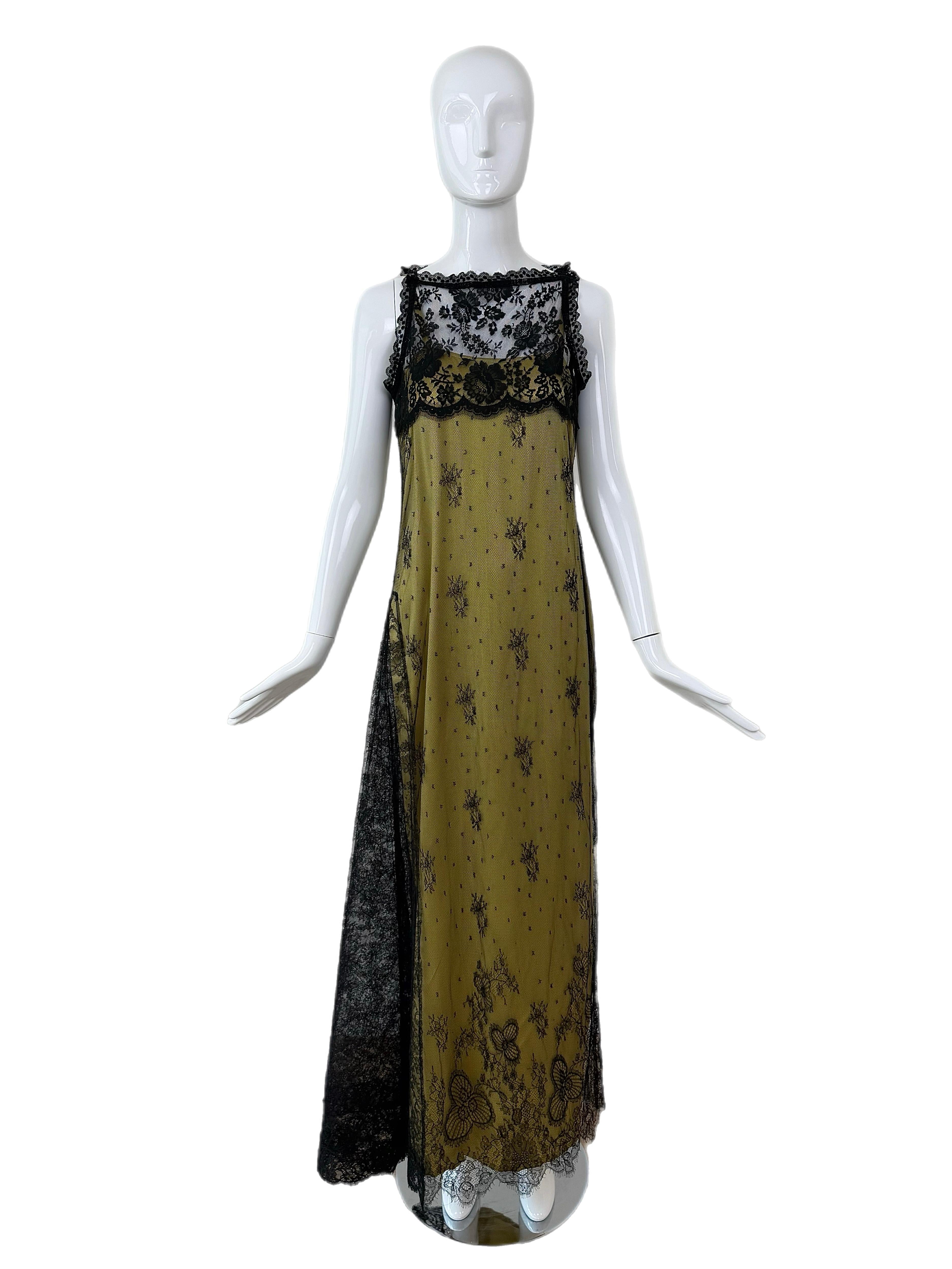 CHRISTIAN LACROIX 1997 Vintage Runway Silk Lace Overlay Gown Maxi Dress im Zustand „Hervorragend“ im Angebot in Leonardo, NJ