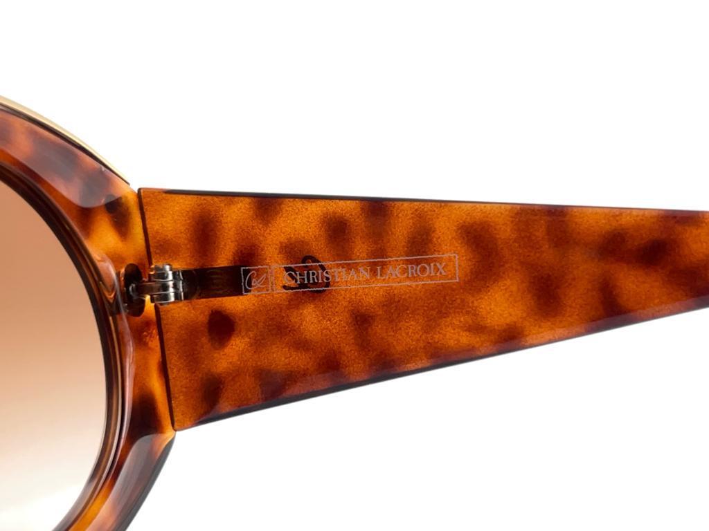 Christian Lacroix 7316 Vintage-Sonnenbrille aus Schildpatt und Gold im Barockstil 80er Jahre Österreich im Angebot 3