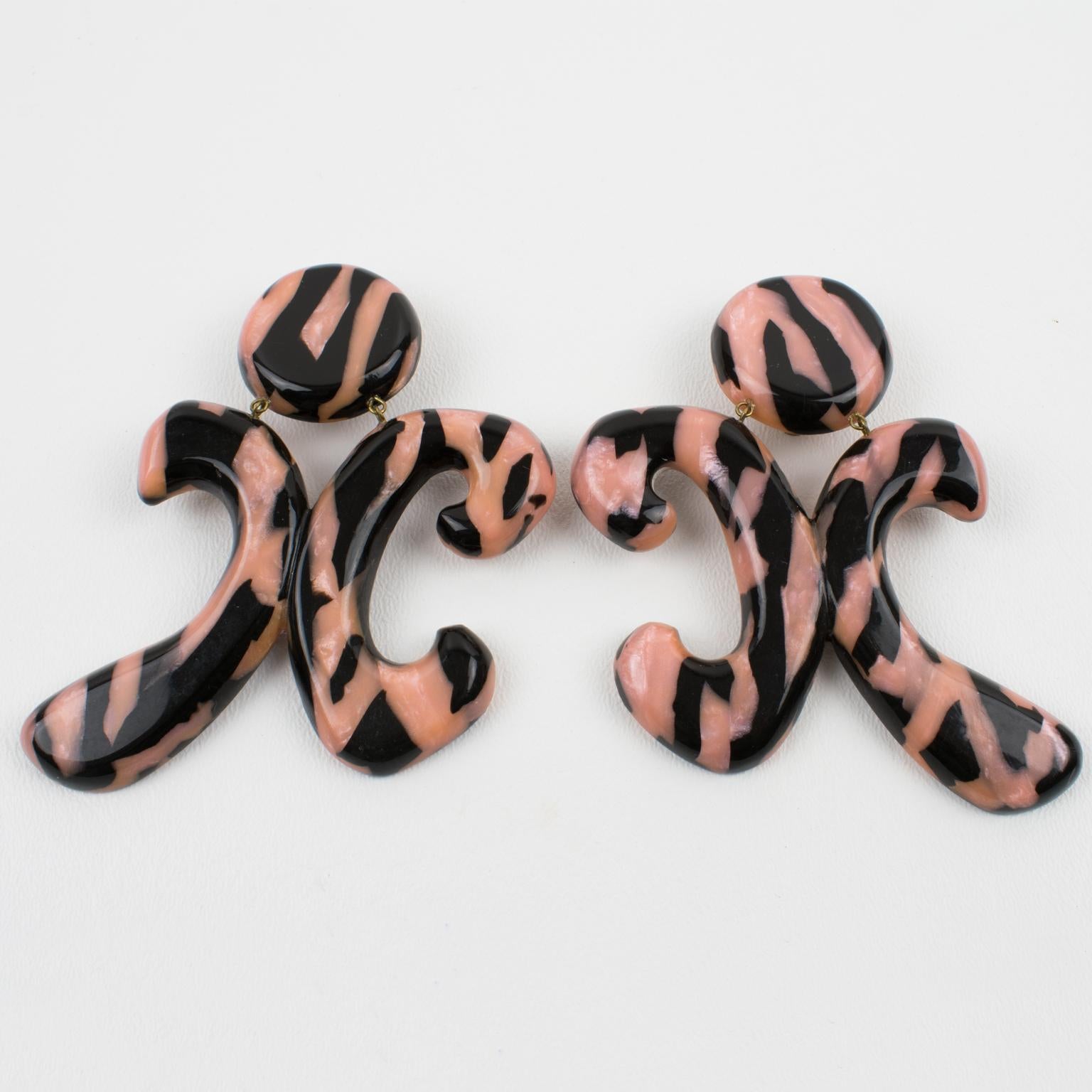 Christian Lacroix Bi-color Acrylic Drop Clip Earrings In Good Condition For Sale In Atlanta, GA