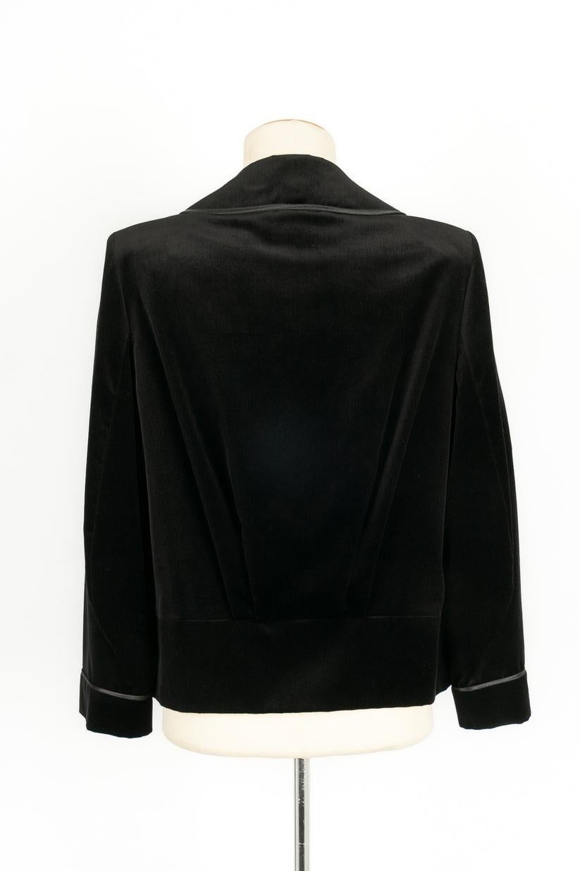 Christian Lacroix Black Velvet Jacket with Silk Lining In Excellent Condition For Sale In SAINT-OUEN-SUR-SEINE, FR