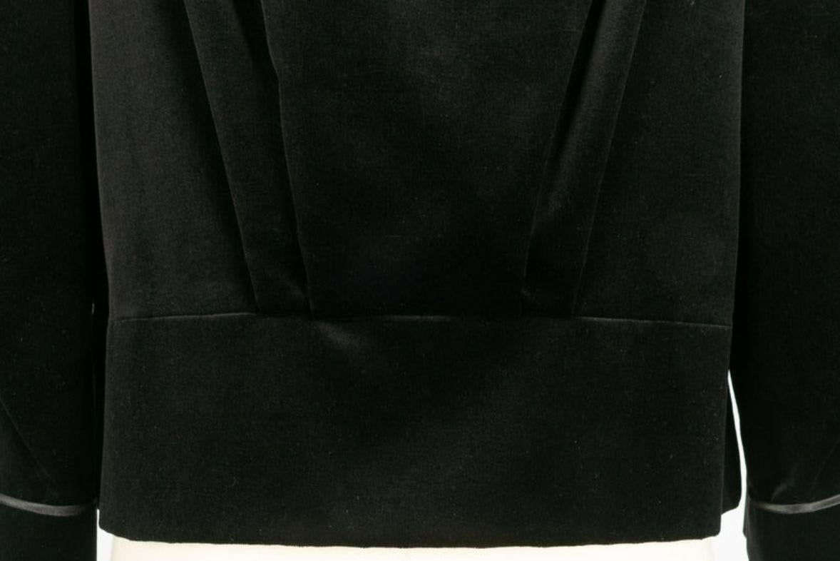 Christian Lacroix Veste en velours noir avec doublure en soie en vente 3