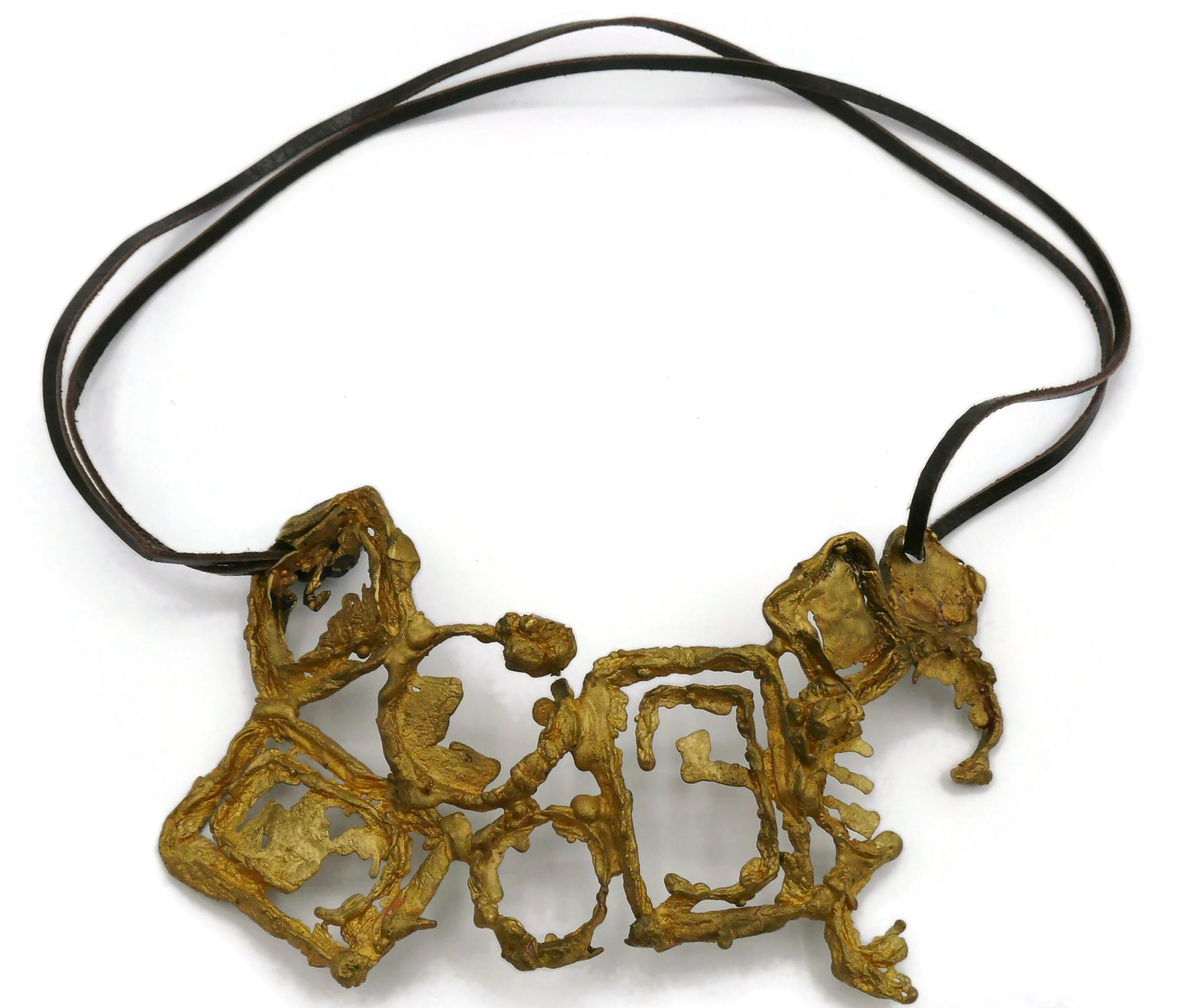 CHRISTIAN LACROIX by CHRISTIANE BILLET Vintage Sculptured Brutalist Necklace In Good Condition For Sale In Nice, FR