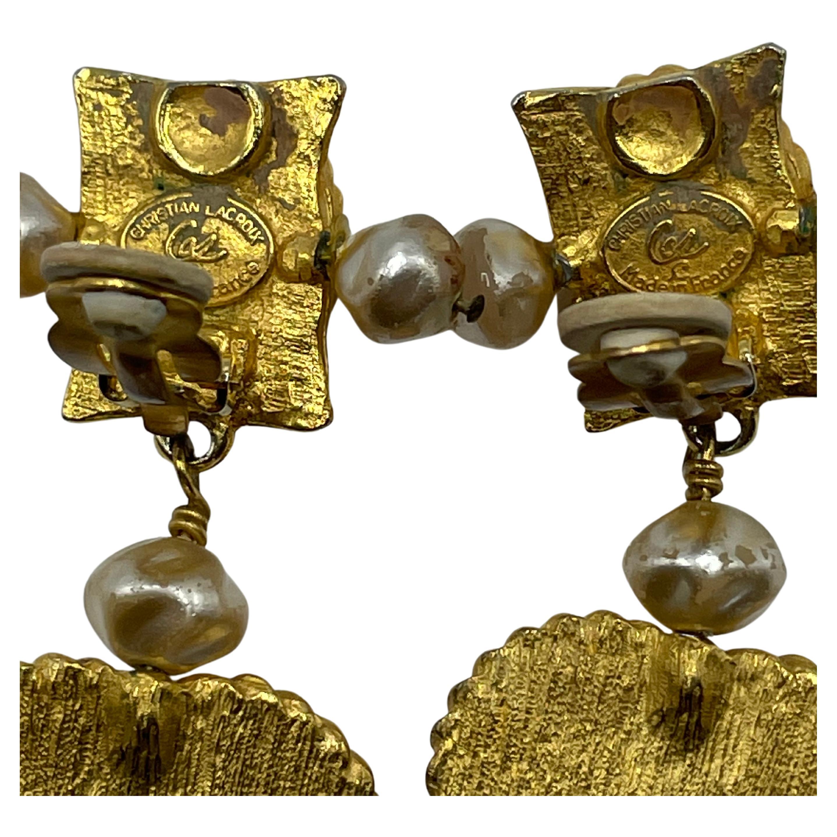 Christian Lacroix Clip-On Gold Toned Pearl And Velvet Earrings. In Good Condition For Sale In Palm Beach, FL