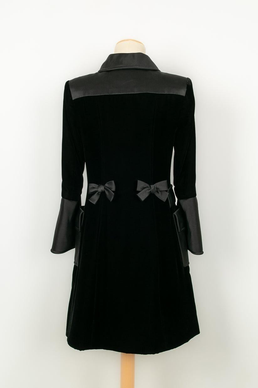 Women's Christian Lacroix Coat of Black Velvet and Silk Haute Couture For Sale