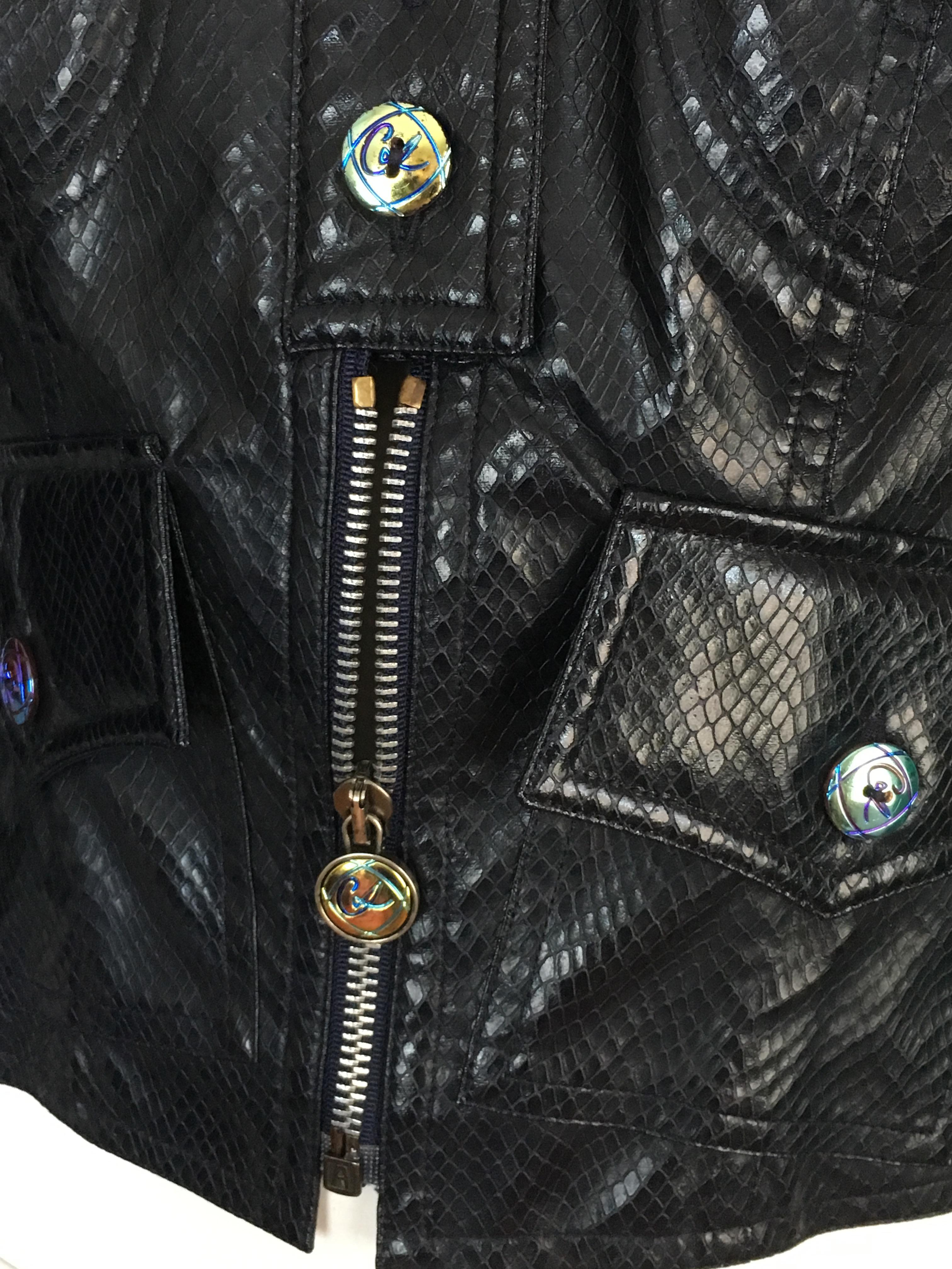 Christian Lacroix Cropped Black Faux Snakeskin Biker Jacket Size 6. For Sale 2
