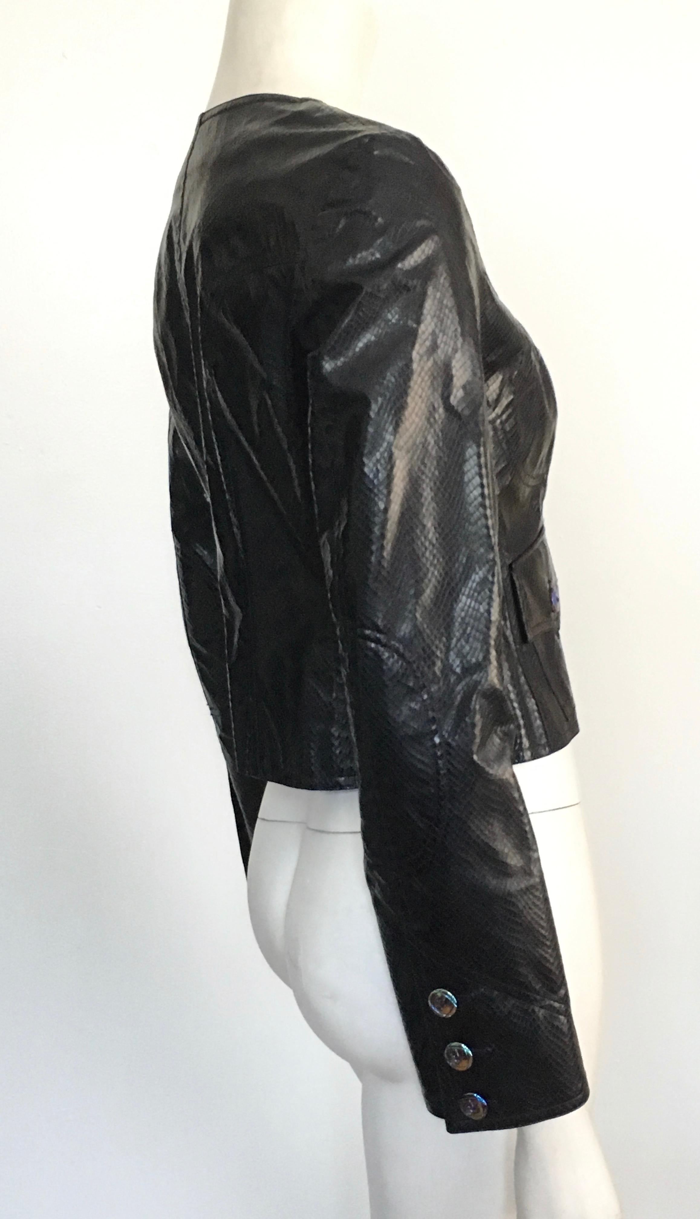 Christian Lacroix Cropped Black Faux Snakeskin Biker Jacket Size 6. For Sale 5