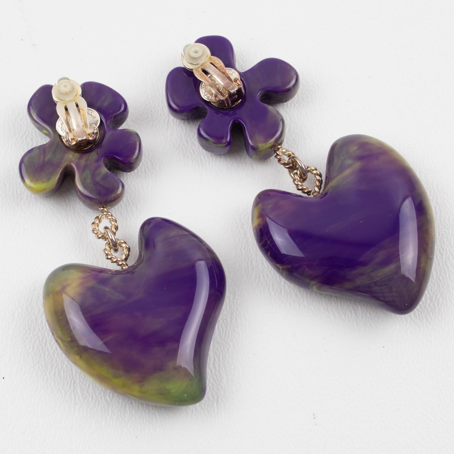 Christian Lacroix Dangle Clip Earrings Amethyst and Yellow Resin Heart In Excellent Condition For Sale In Atlanta, GA