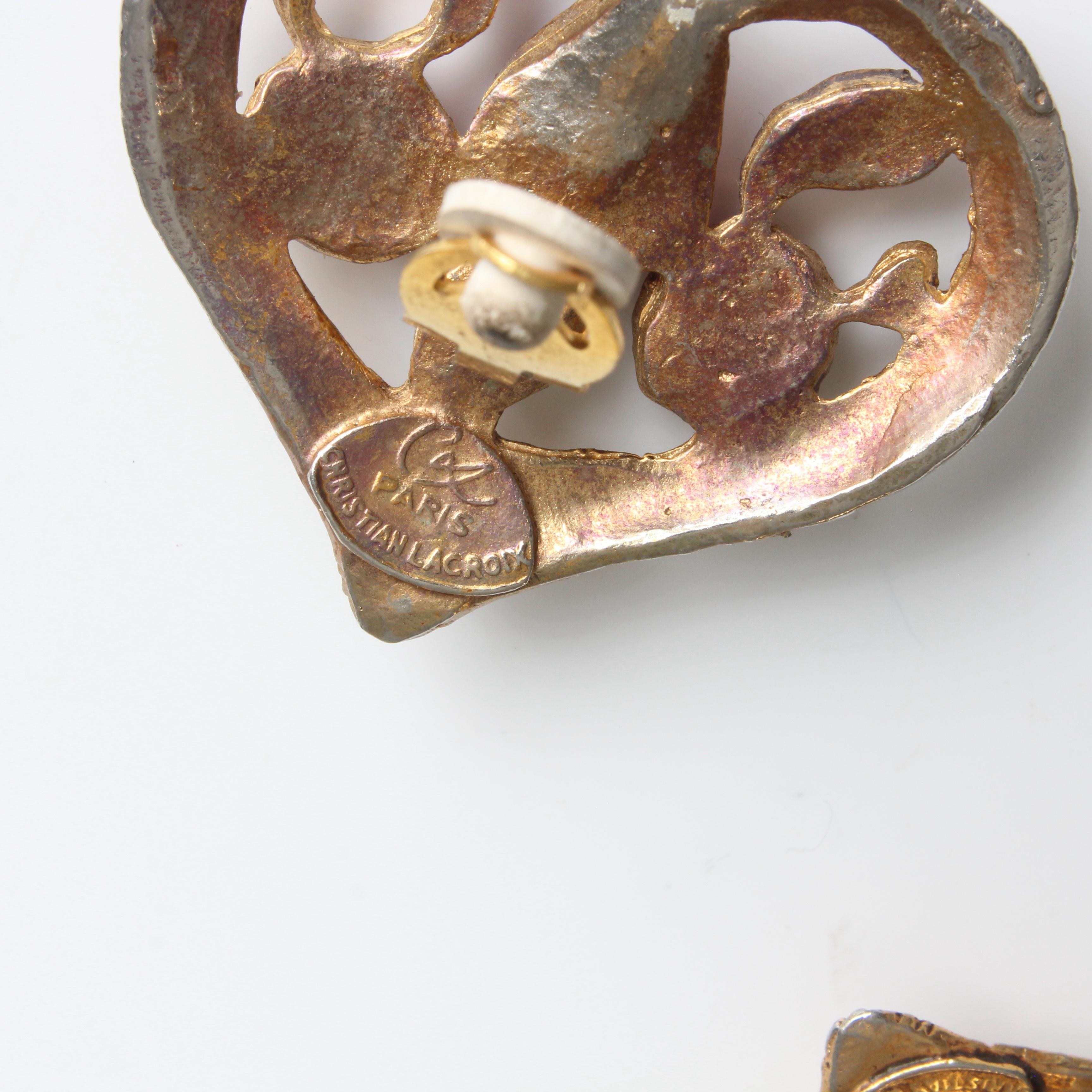 Christian Lacroix, boucles d'oreilles vintage avec gros cabochons en forme de cœur, années 90  en vente 9