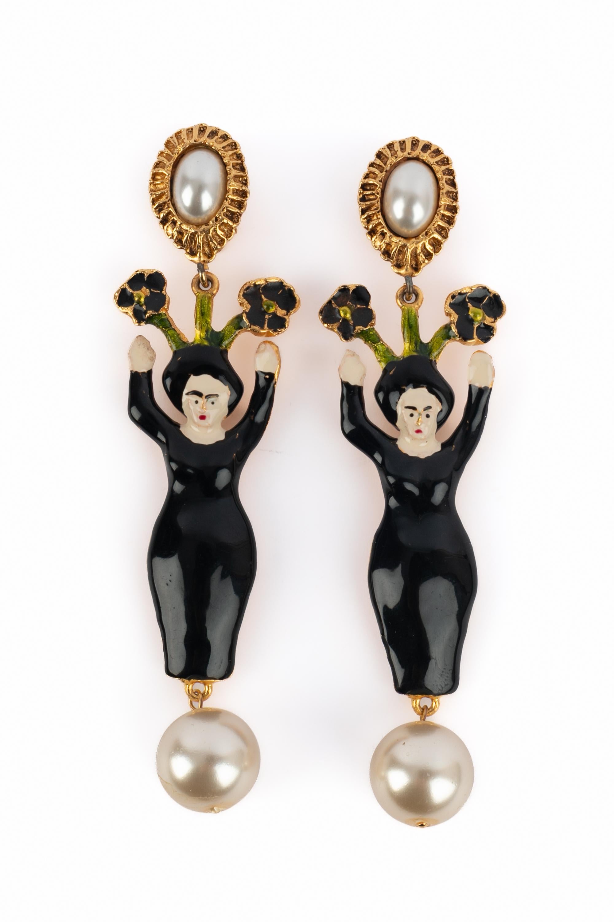 Boucles d'oreilles Christian Lacroix été 1994 Excellent état - En vente à SAINT-OUEN-SUR-SEINE, FR
