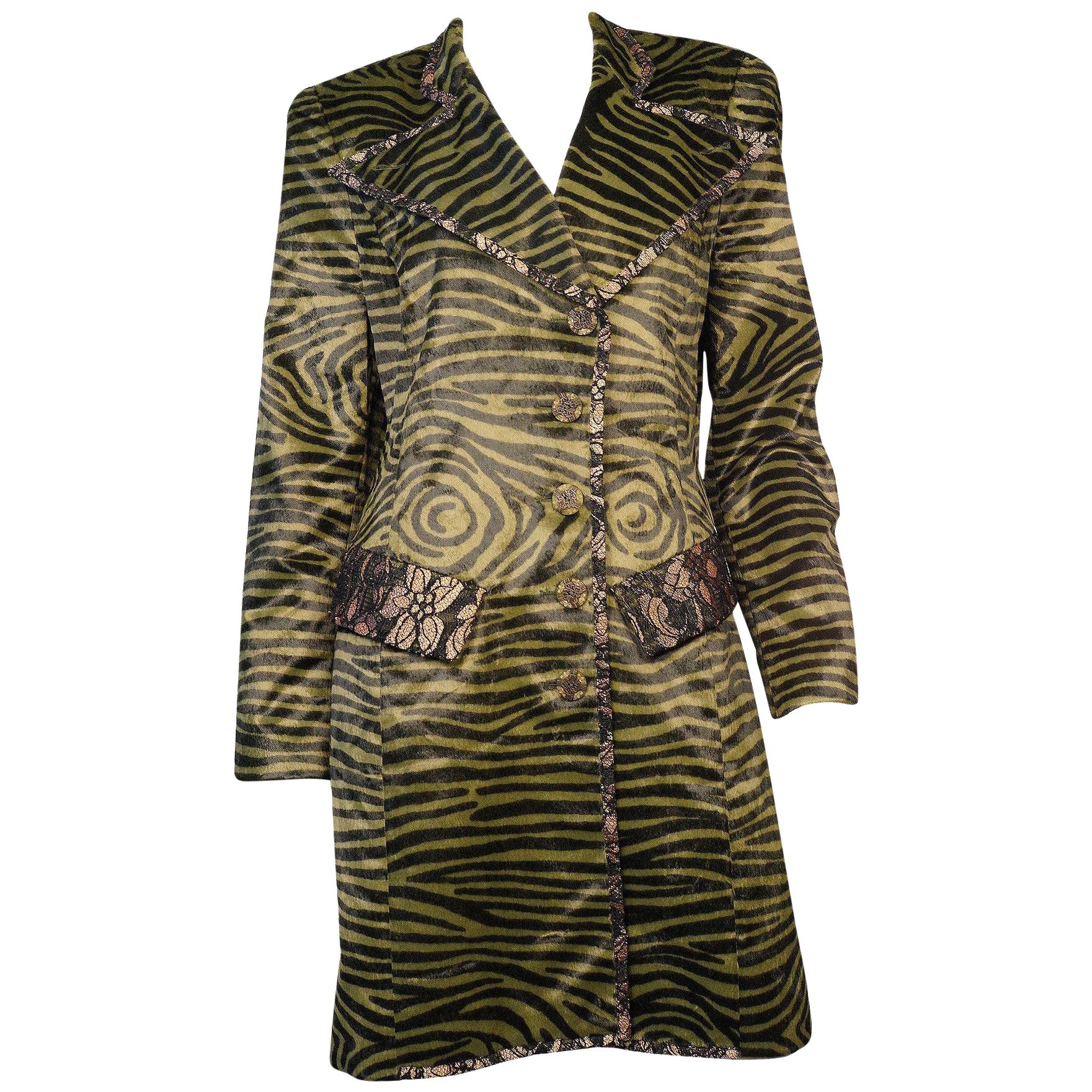 Christian Lacroix Faux Trenchcoat mit Tigermuster und Spitze im Angebot