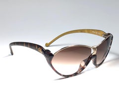 Christian Lacroix, Frankreich, Vintage-Sonnenbrille aus dunklem Schildpatt und Gold, 1980