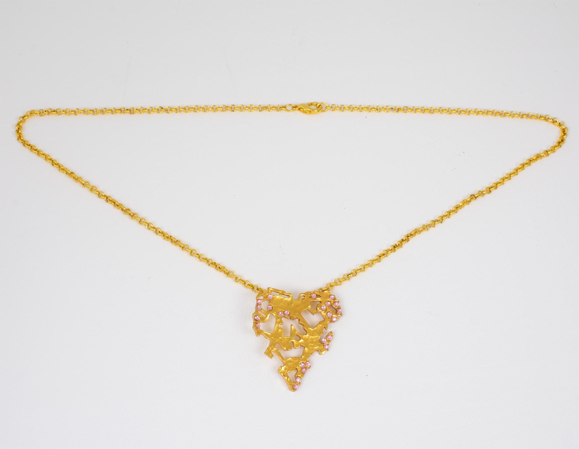 Women's Christian Lacroix Gilt Metal and Pink Jeweled Brutalist Heart Pendant Necklace For Sale