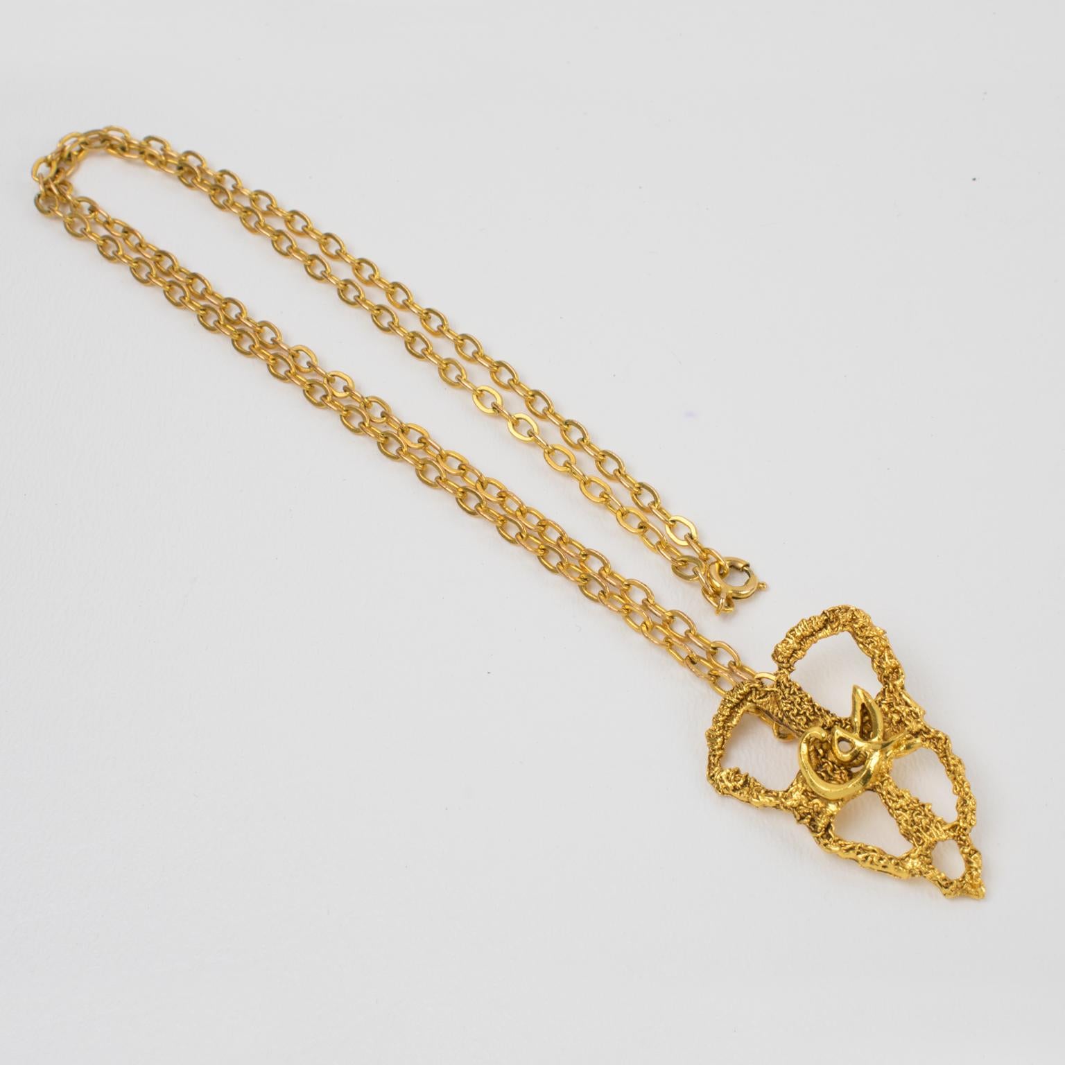 Christian Lacroix Gilt Metal Lace Pendant Necklace For Sale 3