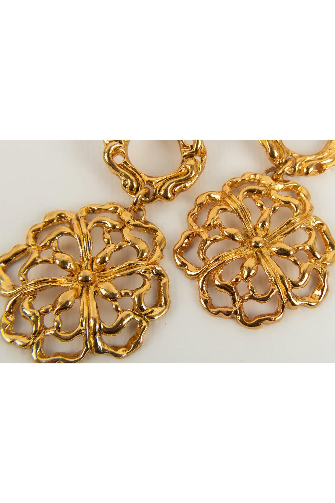 Christian Lacroix Gold Metal Clip Earrings For Sale 2