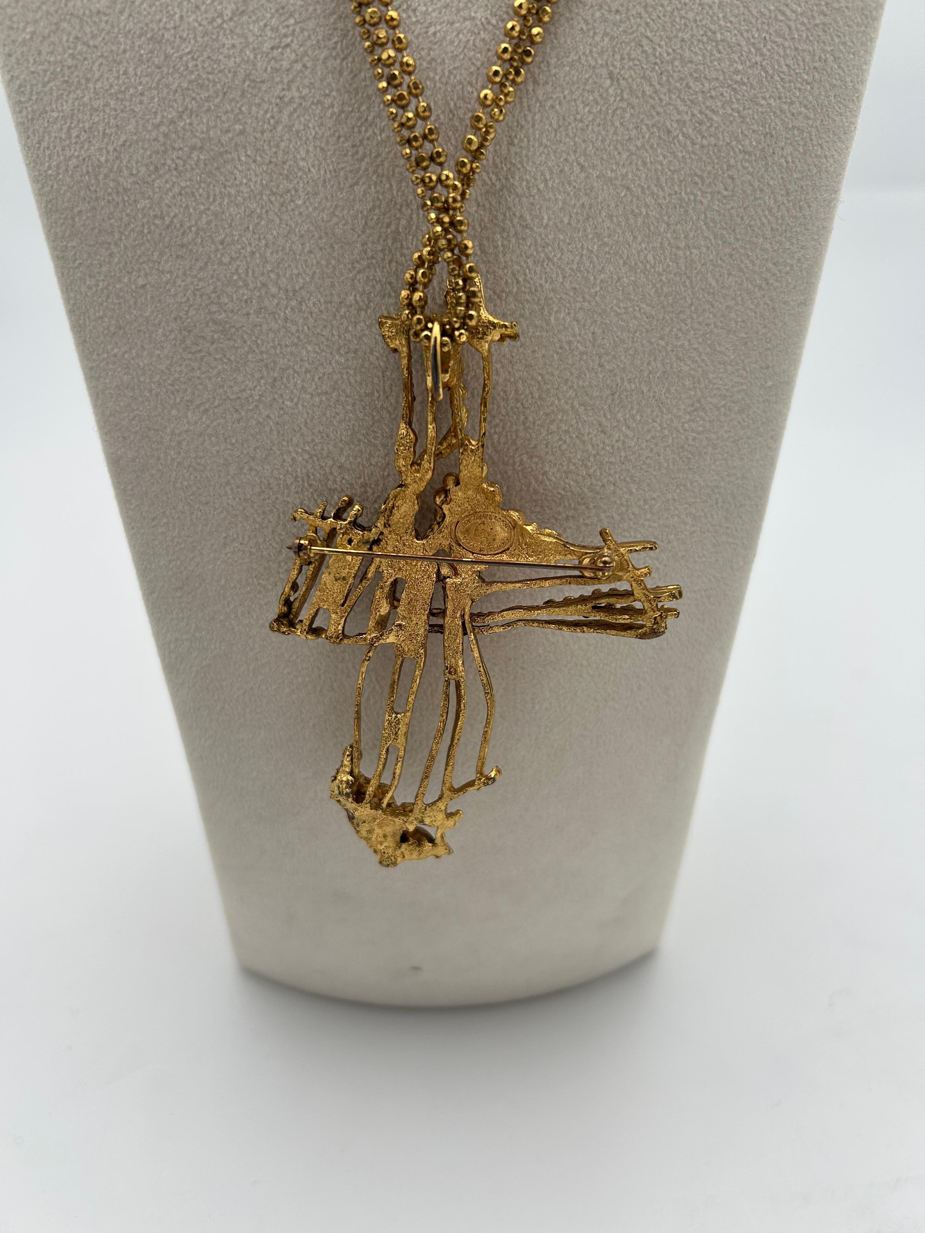 Christian Lacroix Gold Toned Brooch / Necklace im Angebot 3