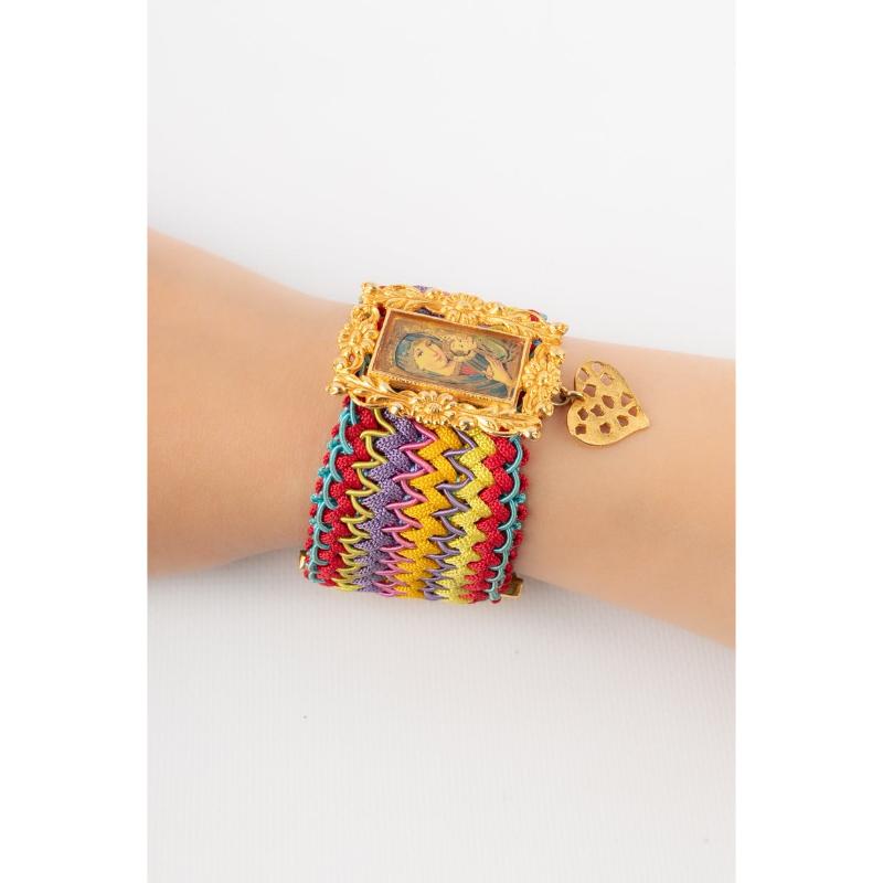 Christian Lacroix Pulsera de metal dorado en venta 3