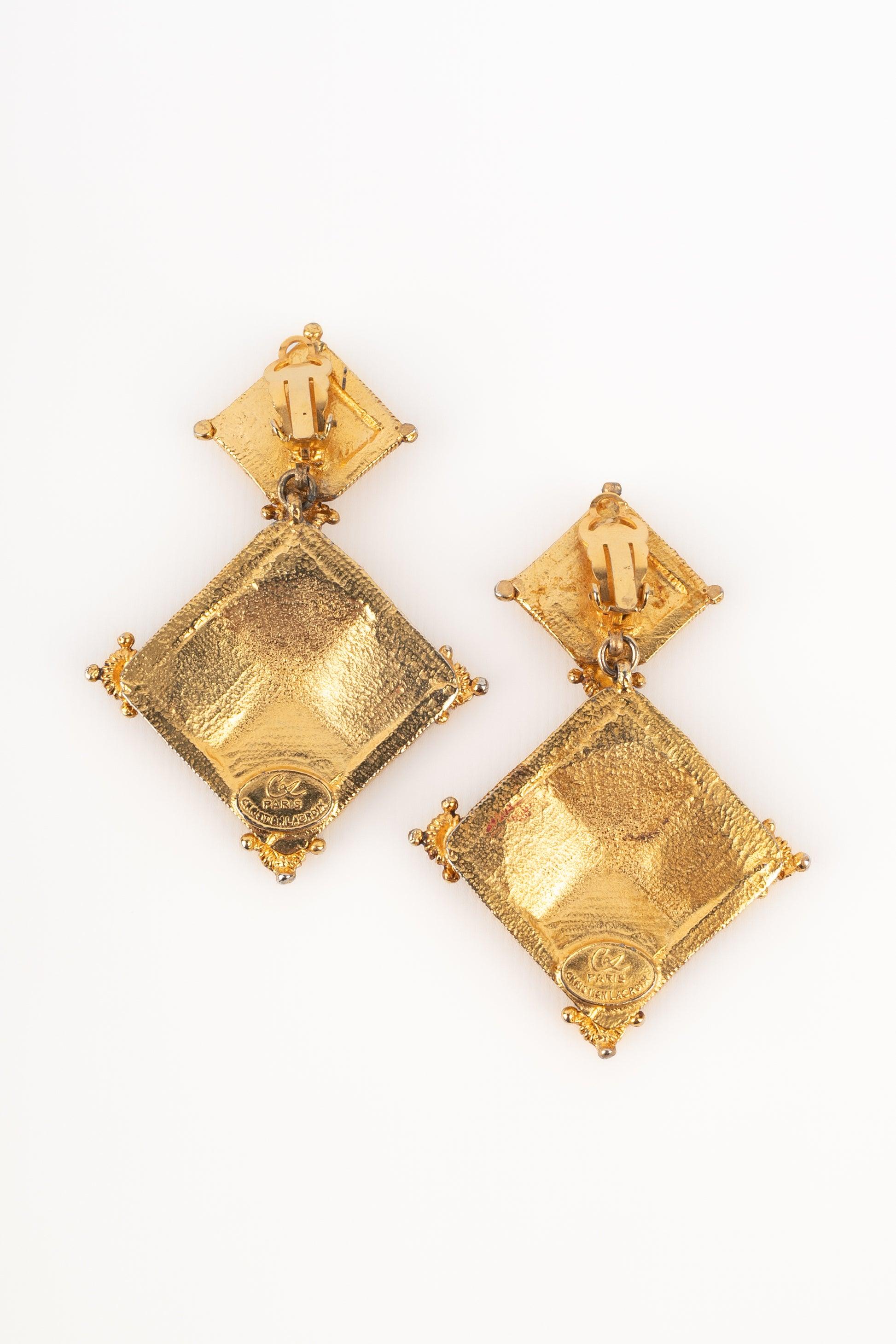 Christian Lacroix Golden Metal Earrings In Excellent Condition For Sale In SAINT-OUEN-SUR-SEINE, FR