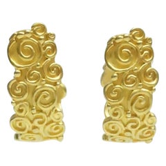 Vintage Christian Lacroix Goldtone Filligree Clip On Earrings 