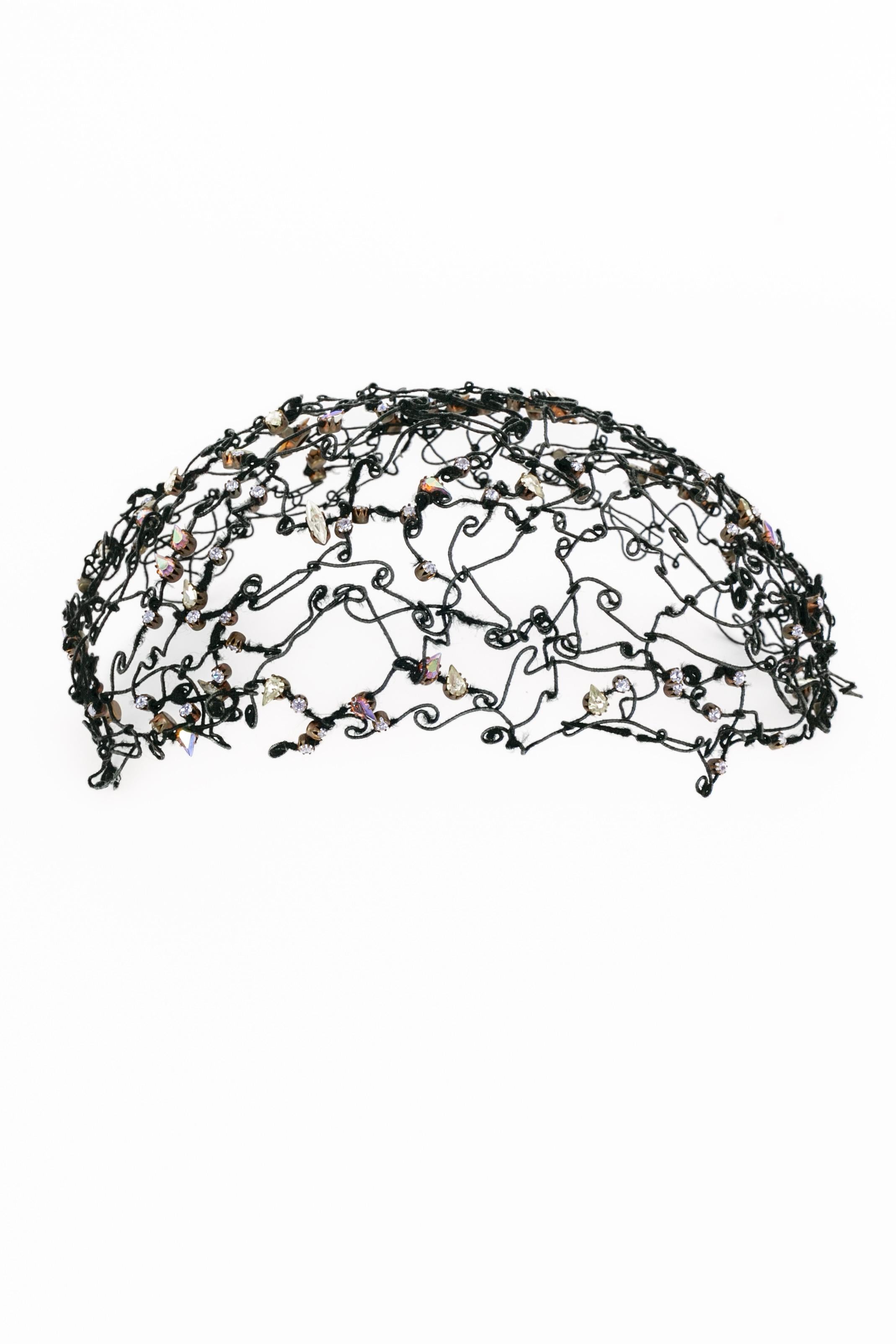 Christian Lacroix hat Fashion show In Good Condition For Sale In SAINT-OUEN-SUR-SEINE, FR