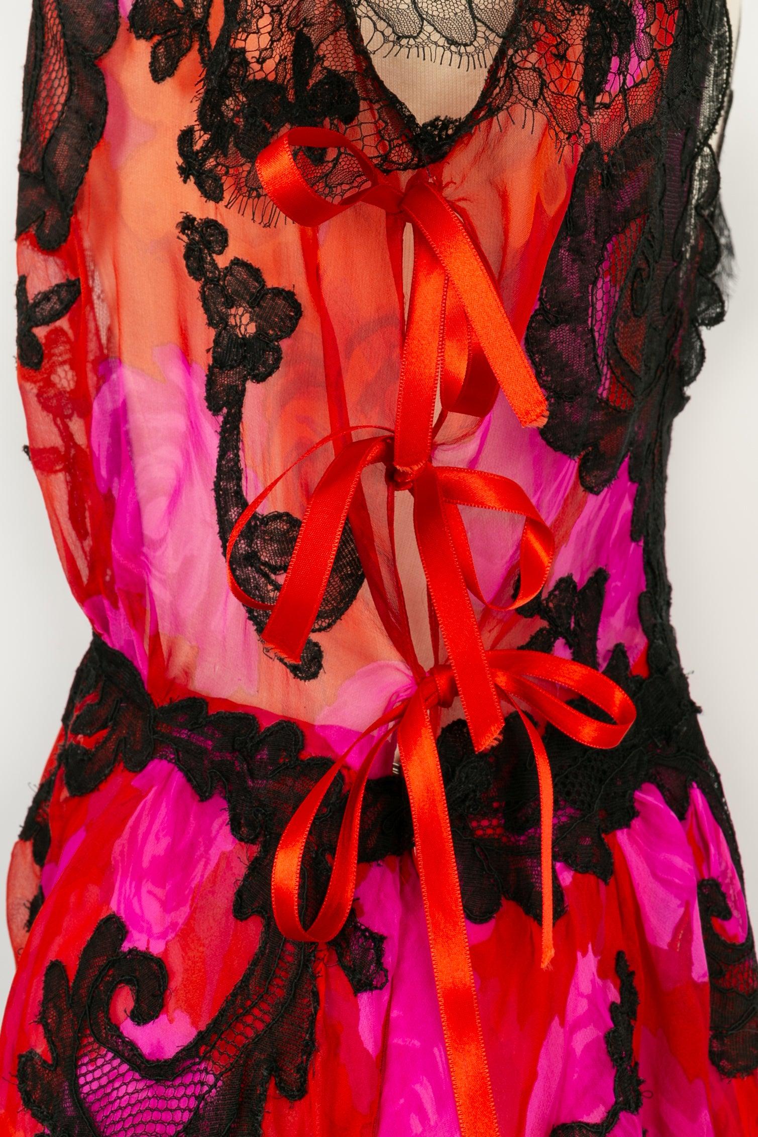 Christian Lacroix Haute Couture Dress in Silk Muslin and Lace For Sale 4