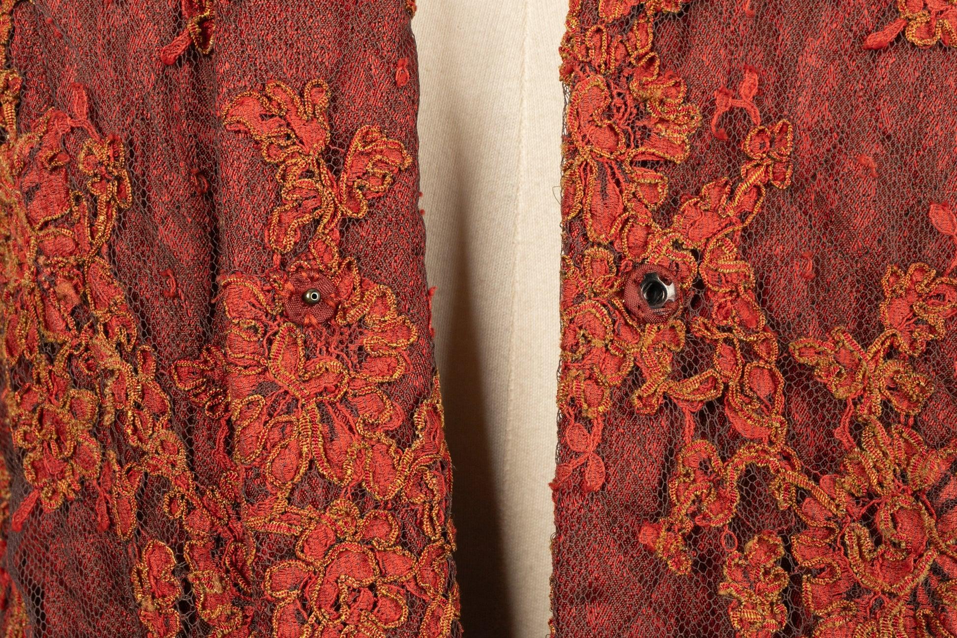 Christian Lacroix veste en dentelle et tissu dans les tons rouge/ruse en vente 2
